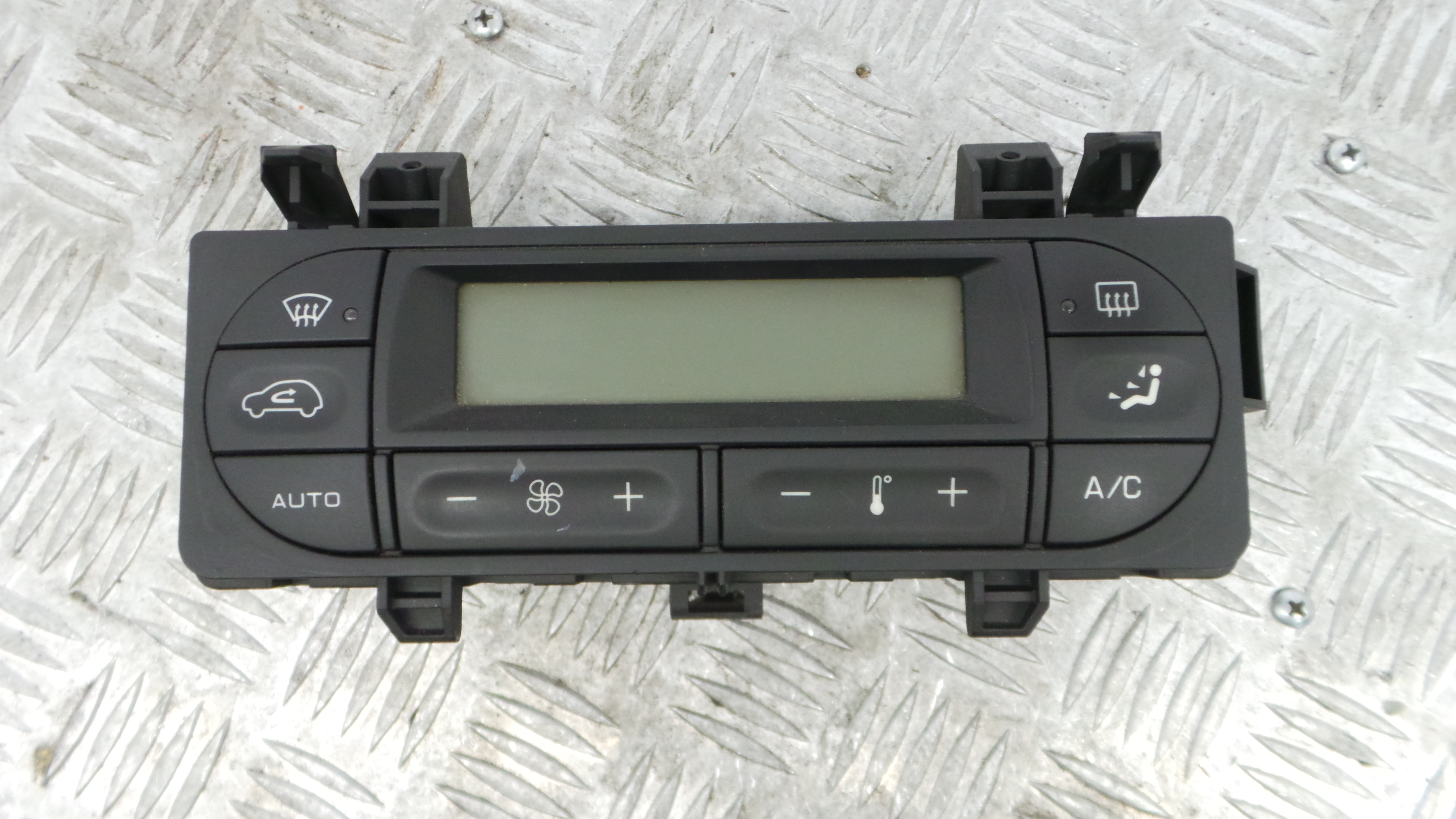 Comando da Sofagem / Climatronic 96377775XT - CITROËN C3 Pluriel (HB_)-36586309 Comando da Sofagem / Climatronic 96377775XT - CITROËN C3 Pluriel (HB_)-36586309