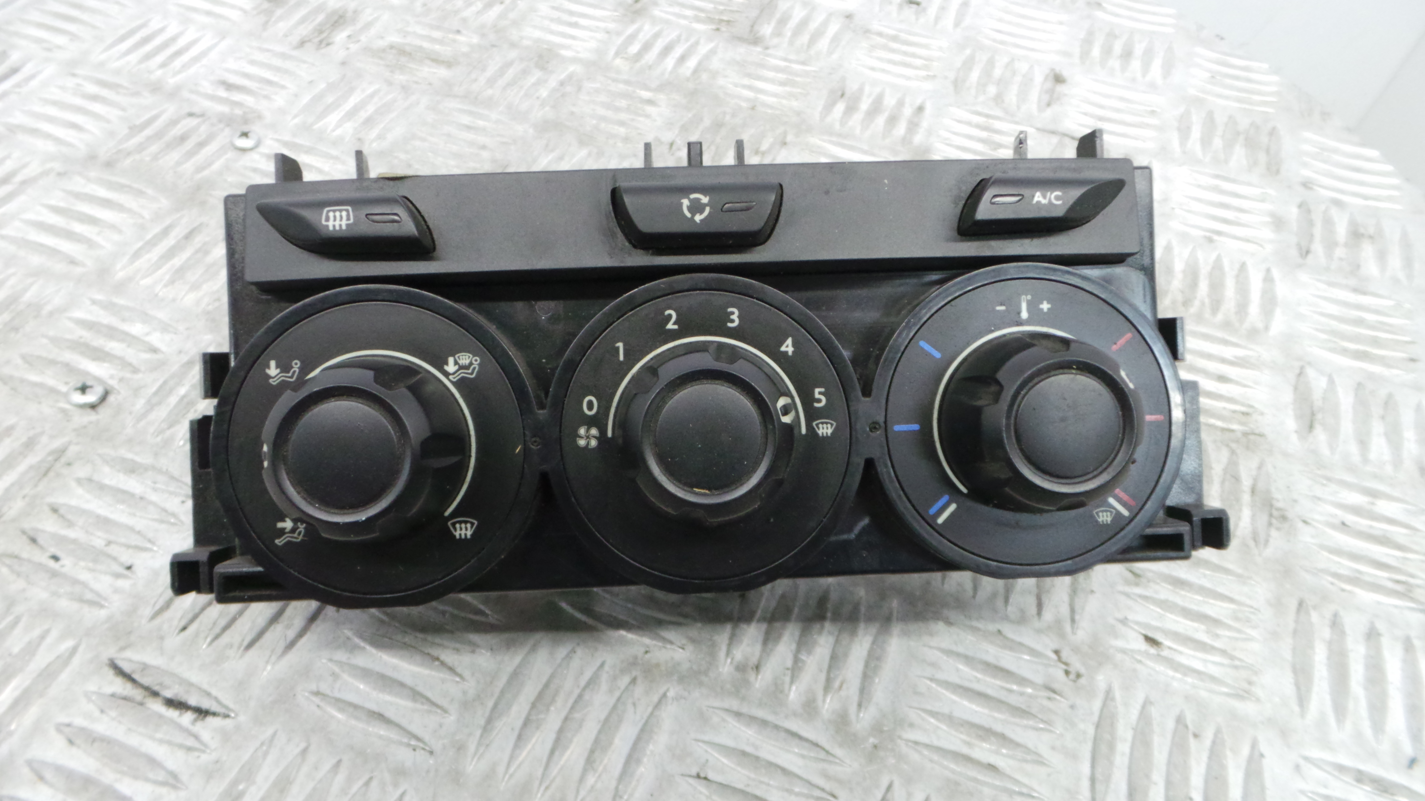 Comando da Sofagem / Climatronic 400.018.004 - CITROËN C3 II (SC_)-36589171