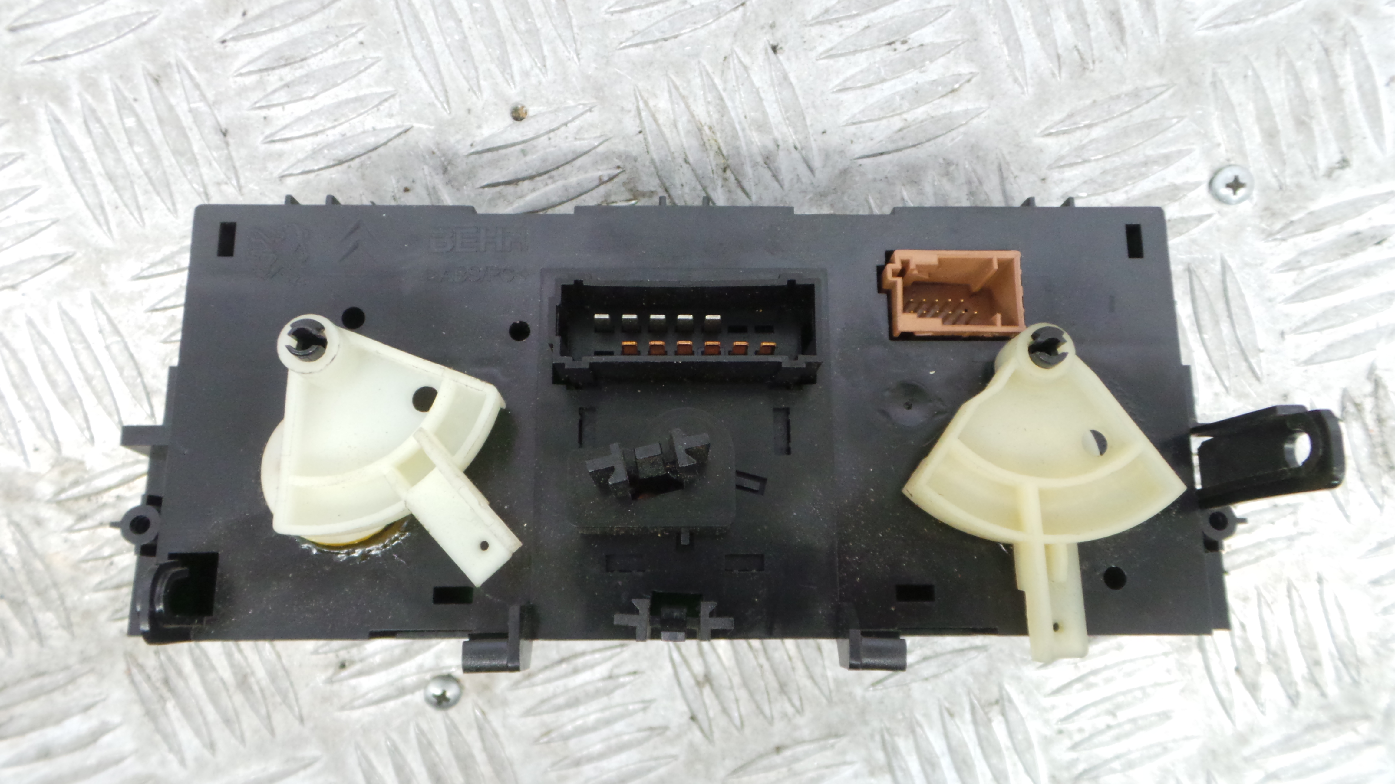 Comando da Sofagem / Climatronic 400.018.002 - CITROËN C3 II (SC_)-36593154