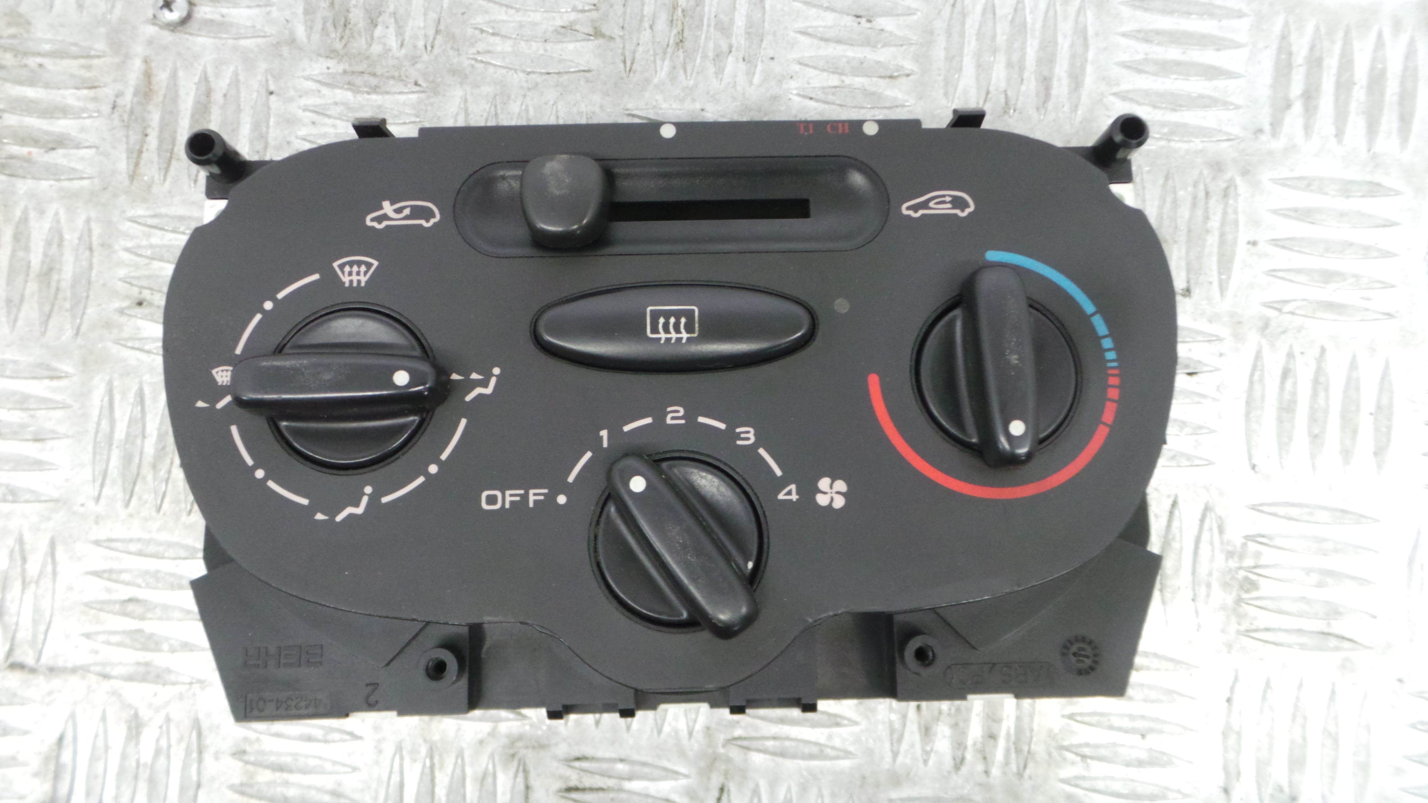 Comando da Sofagem / Climatronic 10689-01 - PEUGEOT 206 Hatchback (2A/C)-36593187