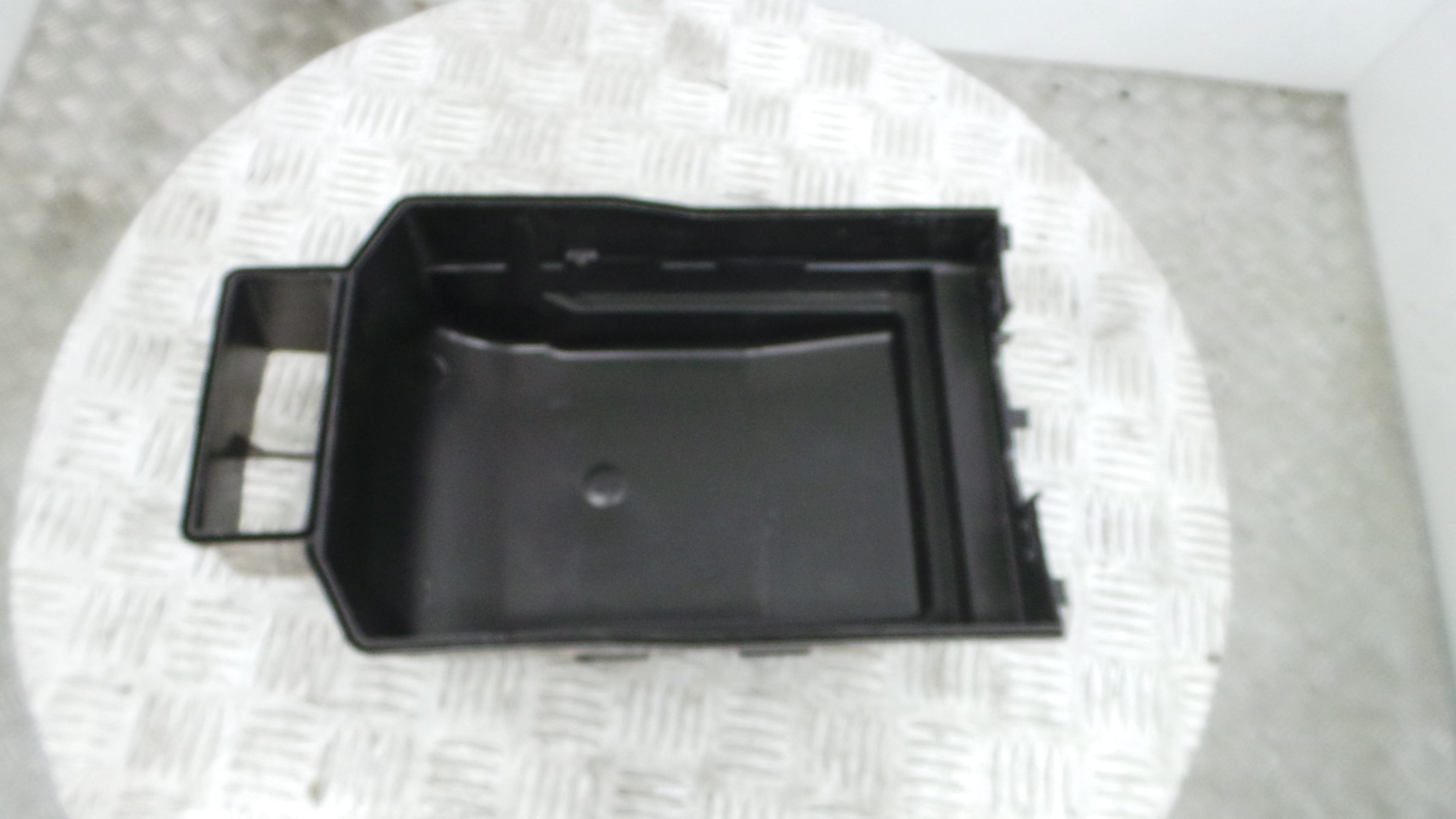 Tampa do Motor 6Q0819875B - SKODA FABIA II (542)-36593419