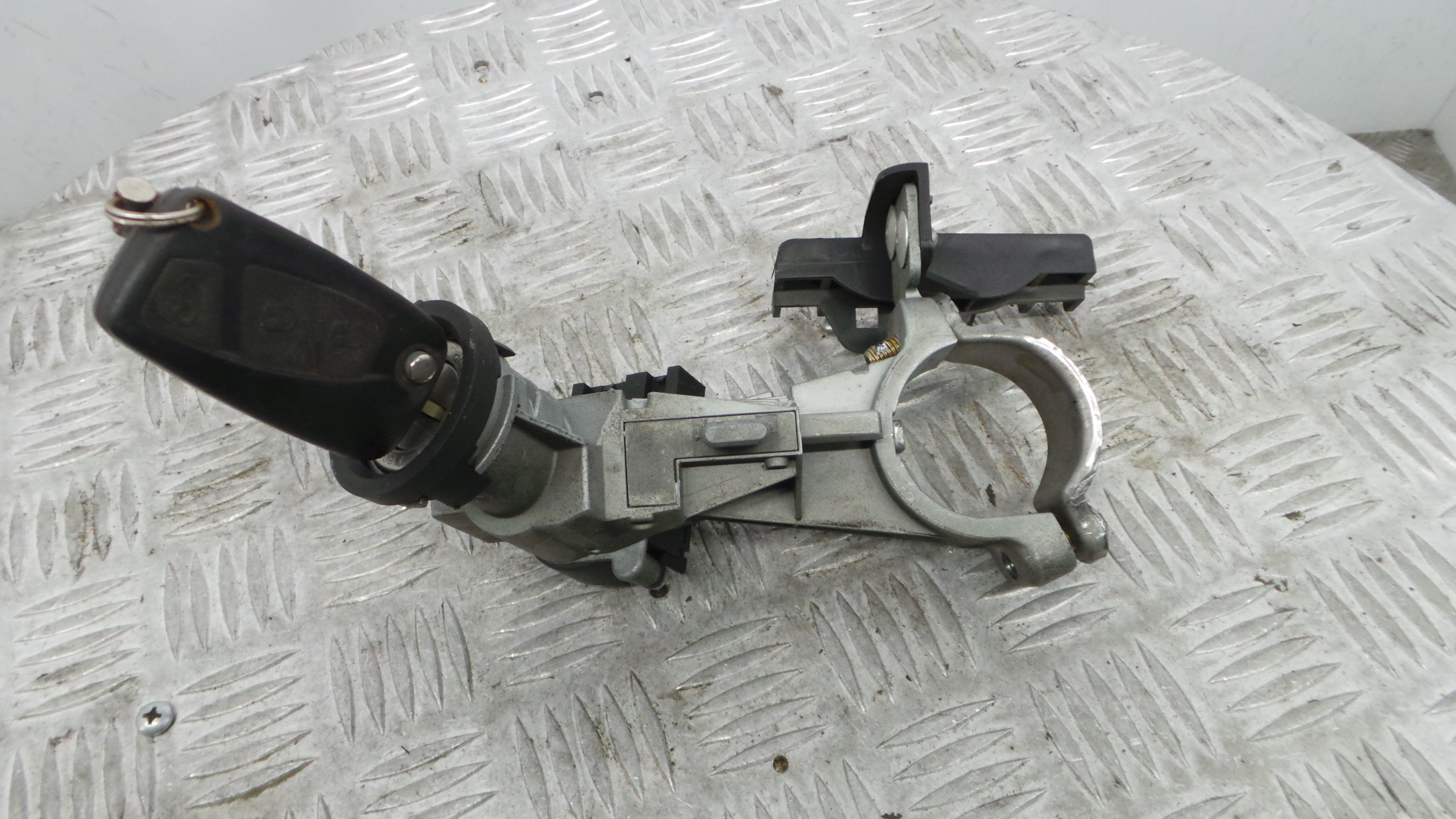 Canhão de ignição 51793074 - FIAT GRANDE PUNTO (199_)-36593462 Canhão de ignição 51793074 - FIAT GRANDE PUNTO (199_)-36593462