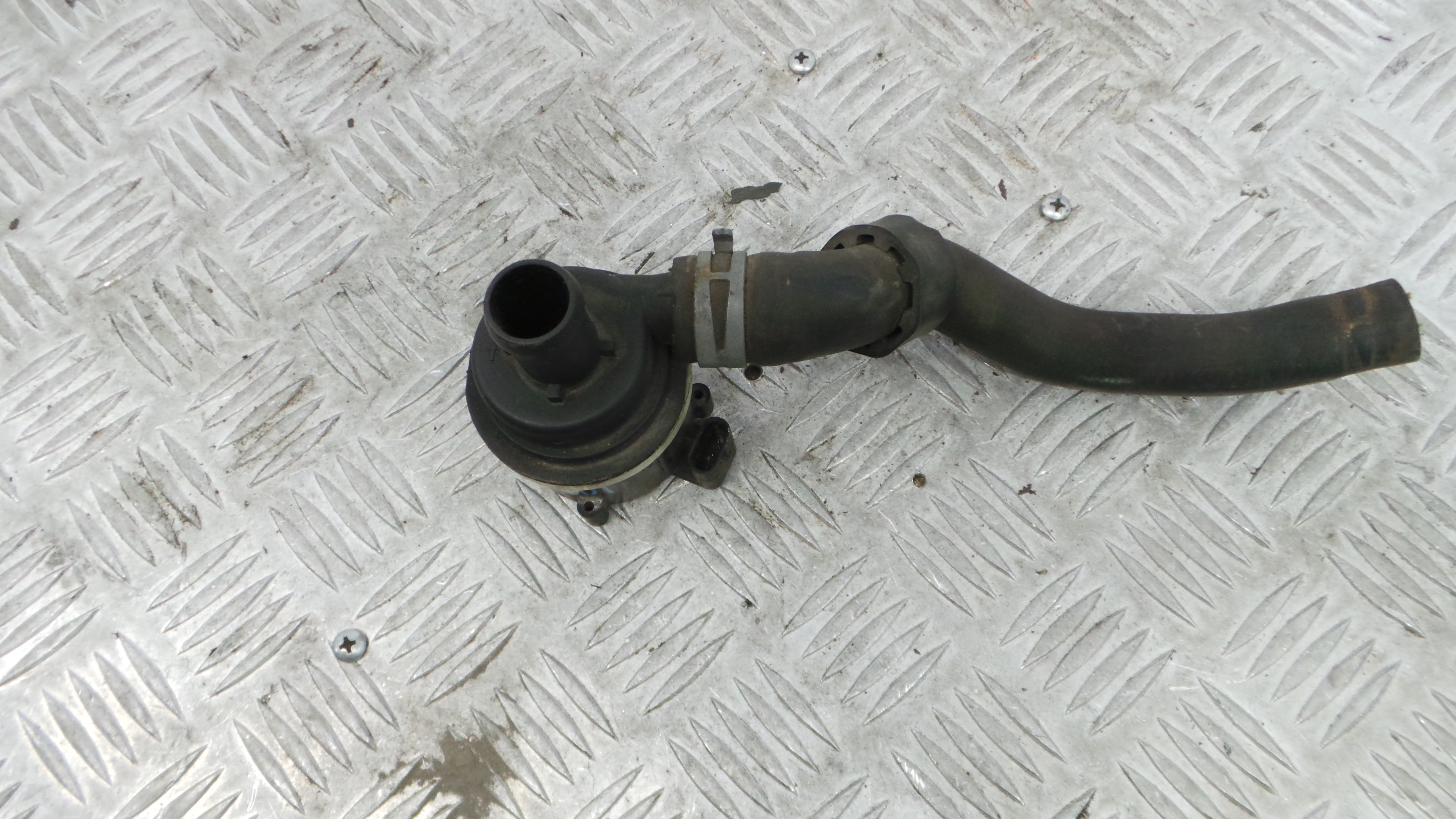 Bomba Água 6R0965561A - VW POLO V (6R1, 6C1)-36593475