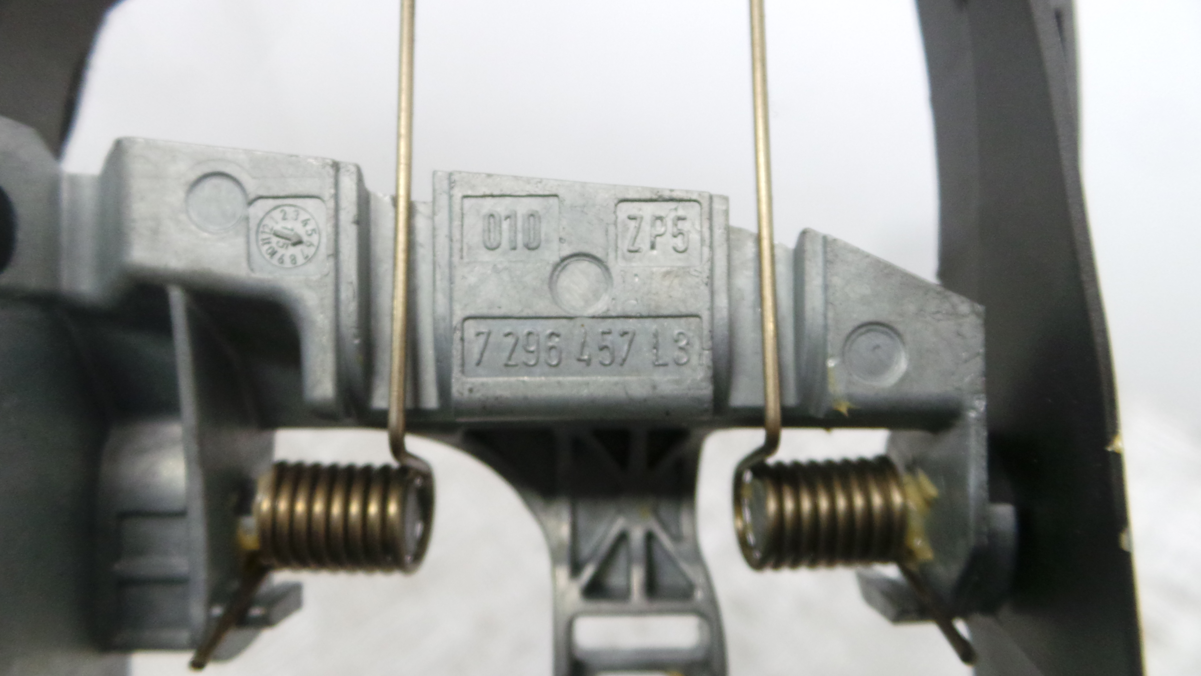 Puxador Exterior Frente Esquerdo 7296457 - MINI MINI (F56)-36593478