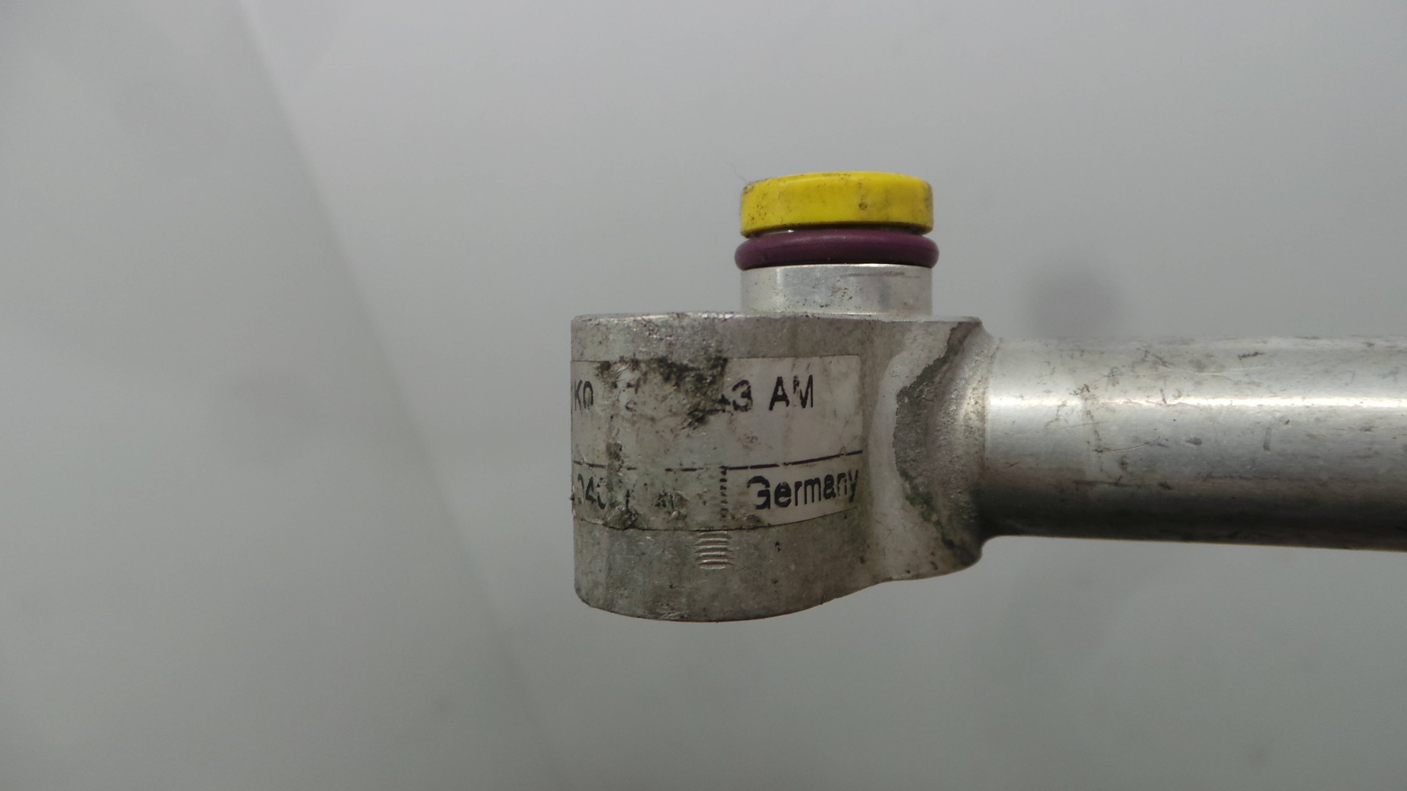 Tubo Ar Condicionado 1K0820743AM - VW GOLF V (1K1)-36594057