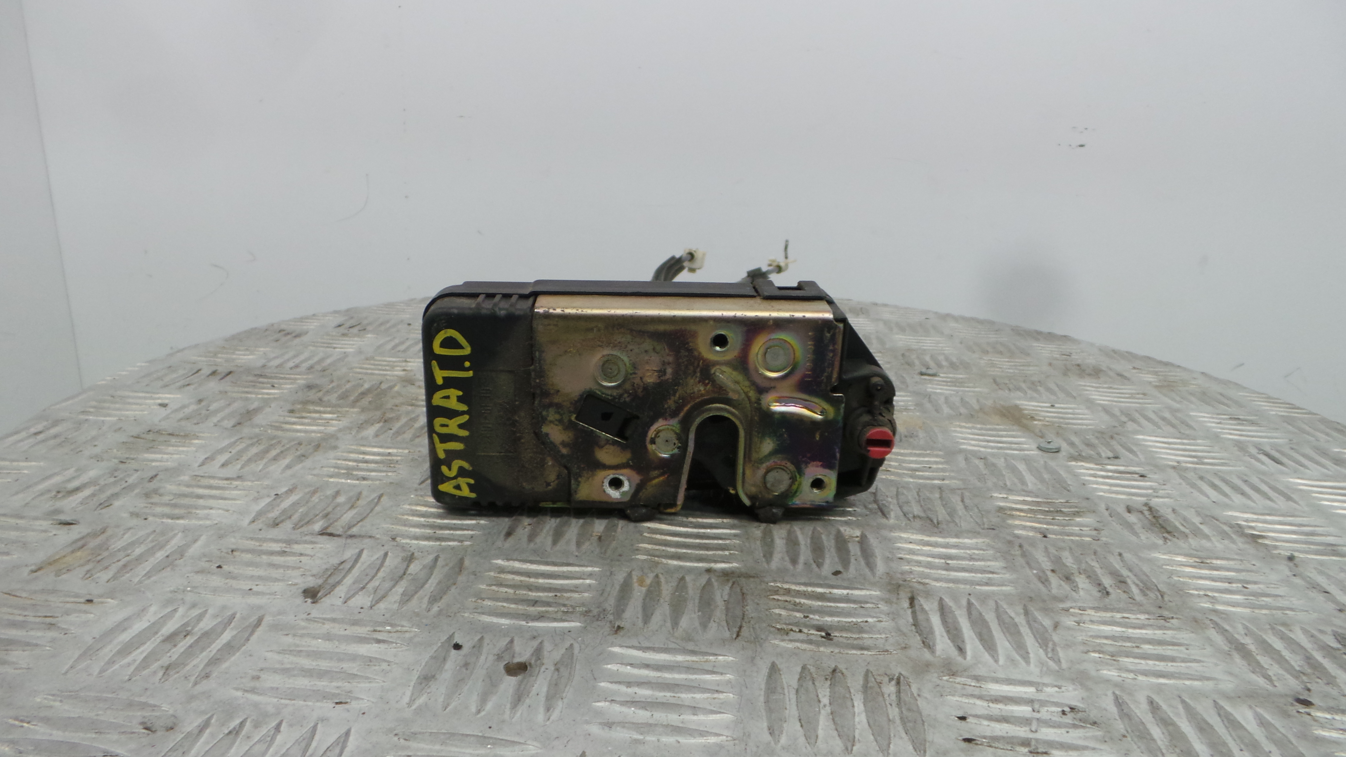 Fecho da Porta Trás Dto 90561158 - OPEL ASTRA G Combi (T98)-36598257