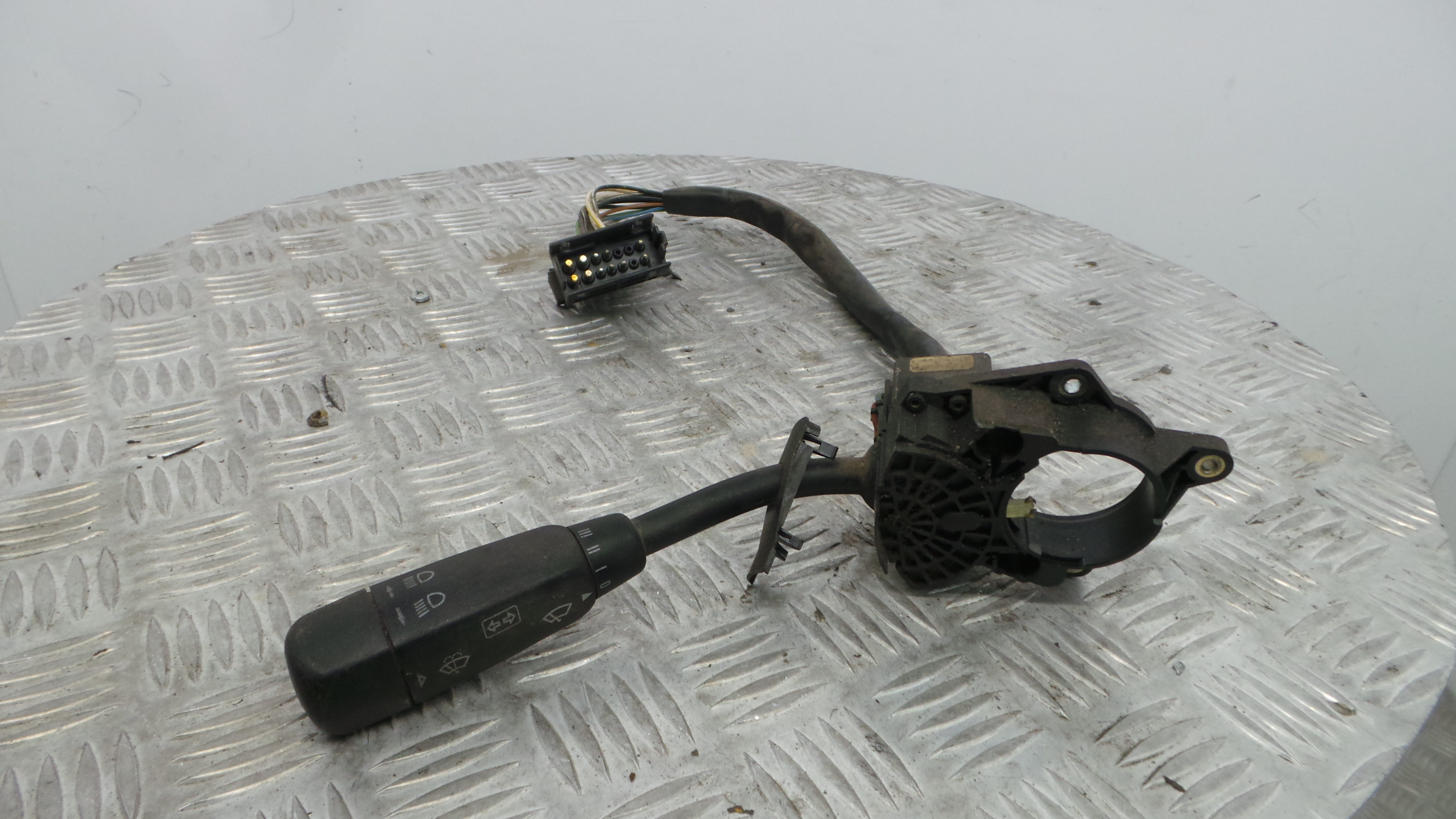 Comando de Limpa Para Brisas 2025400244 - MERCEDES-BENZ C-CLASS (W202)-36598292