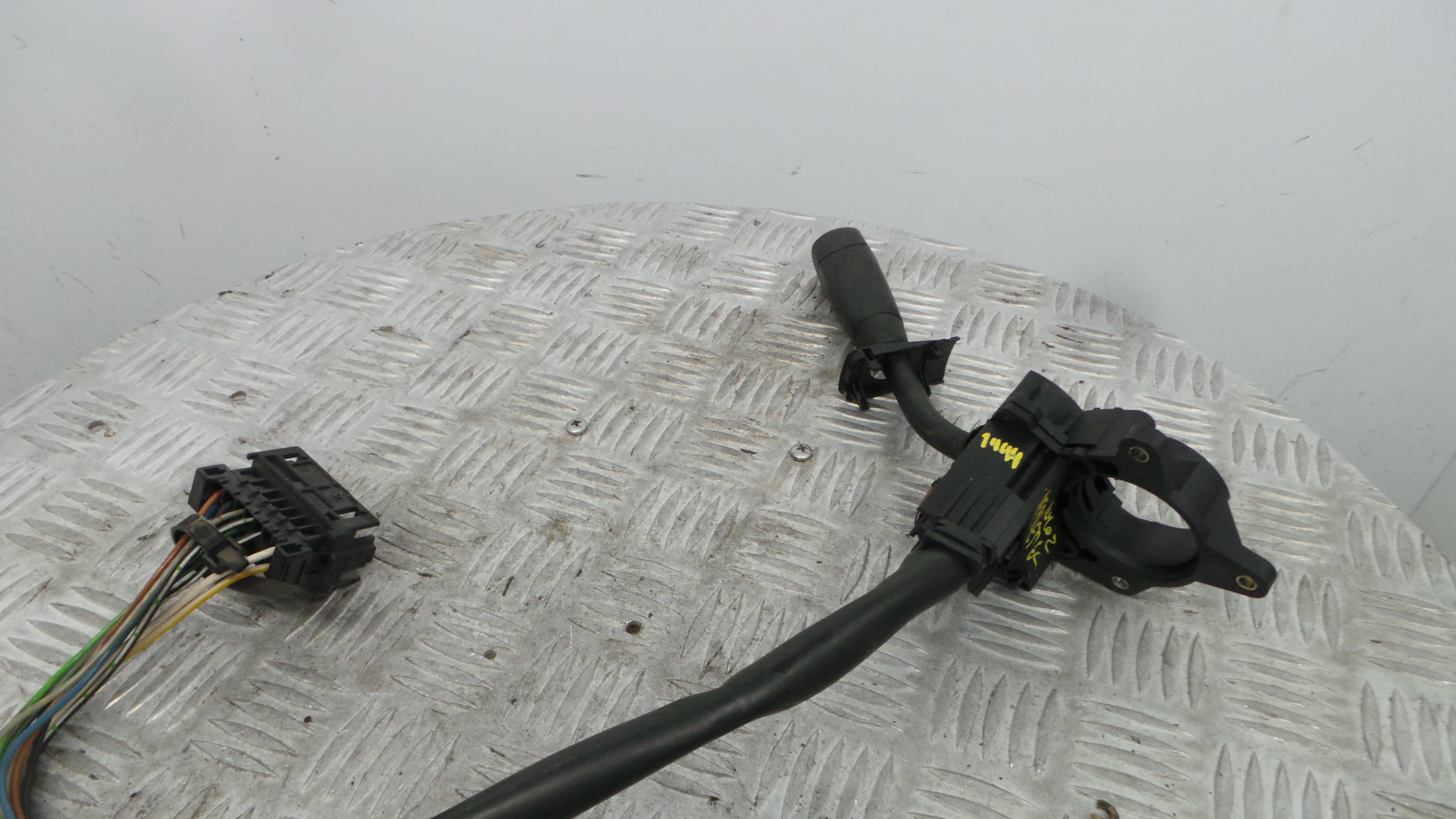 Comando de Limpa Para Brisas 2025400244 - MERCEDES-BENZ C-CLASS (W202)-36598292