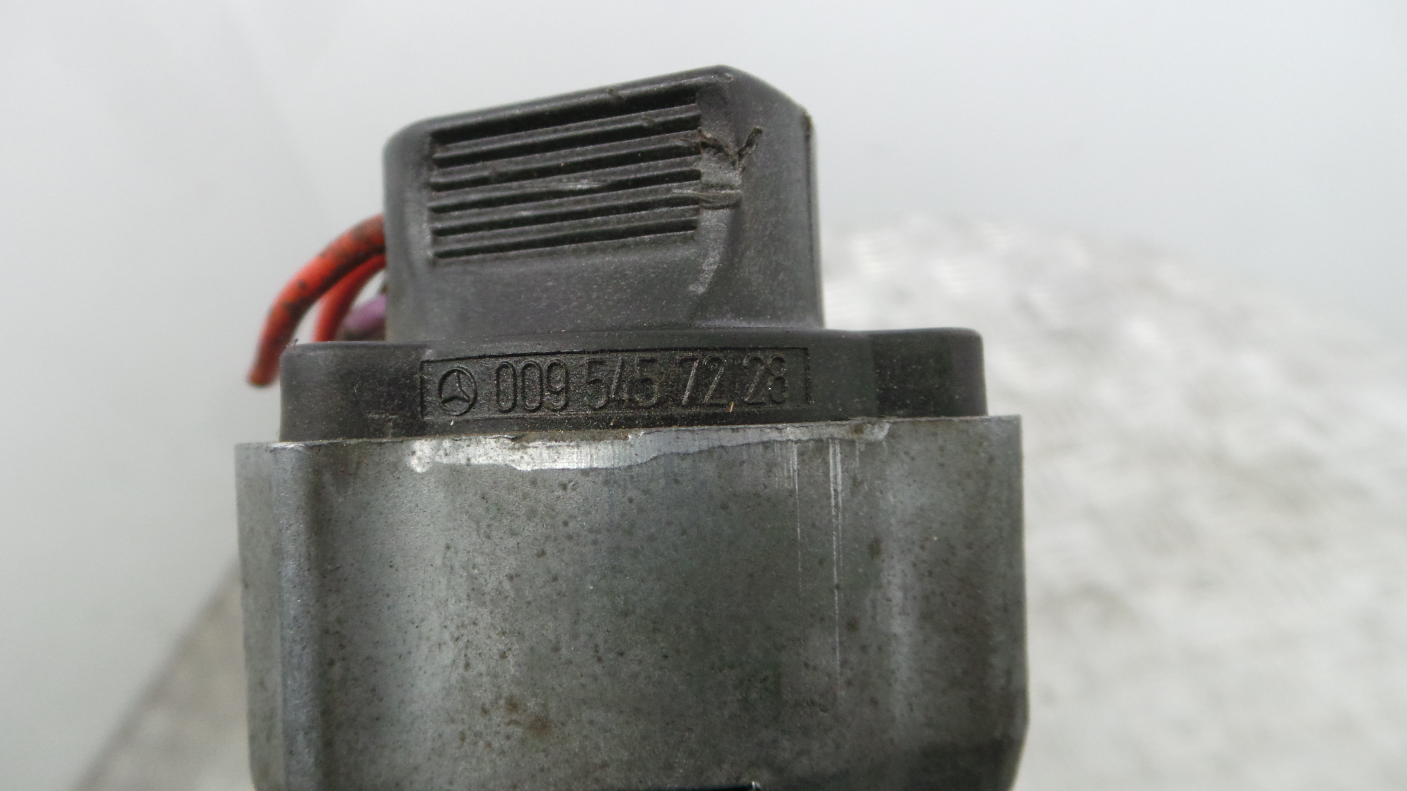 Canhão de ignição 0095457228 - MERCEDES-BENZ C-CLASS (W202)-36598295