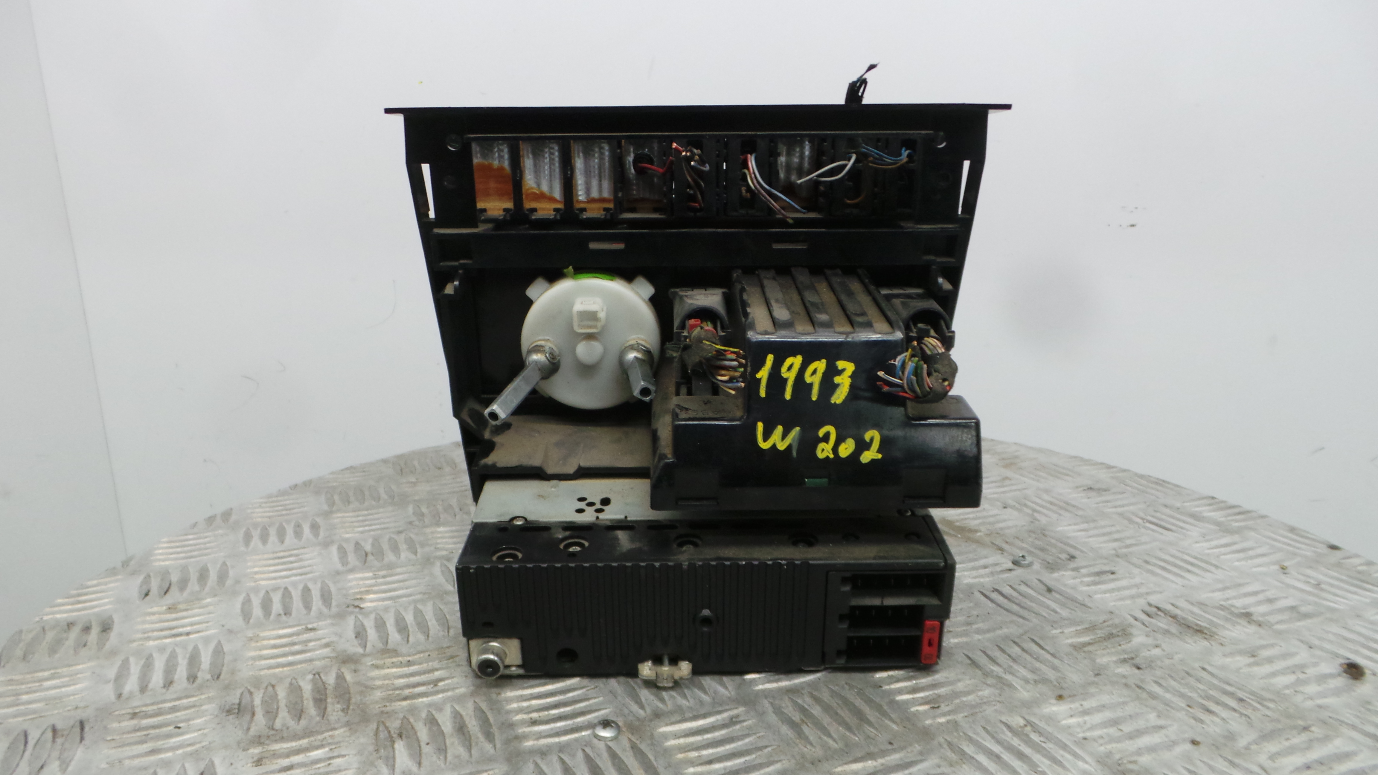 Consola central Tablier  0038202986 - MERCEDES-BENZ C-CLASS (W202)-36598305