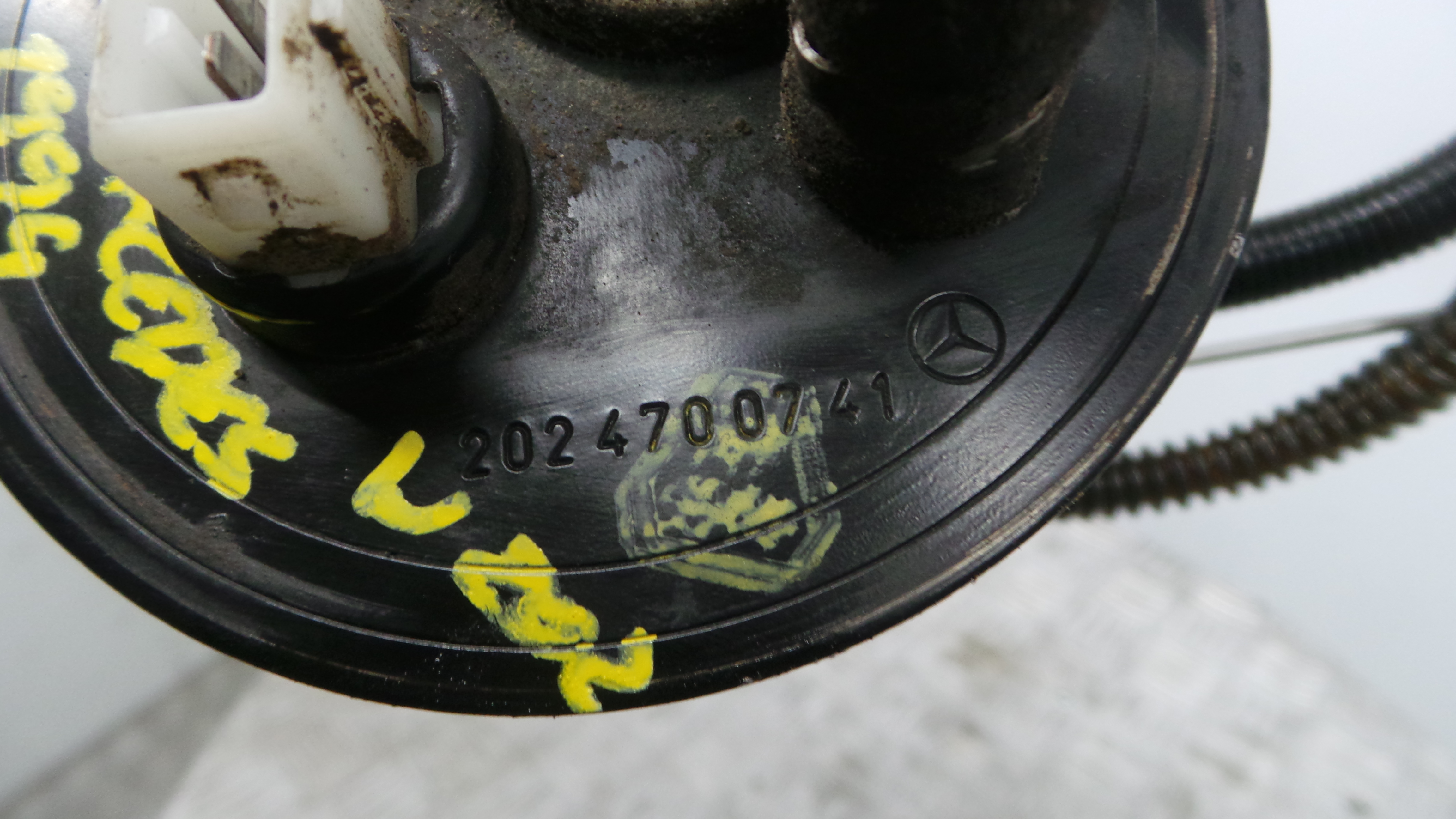 Boia do Combustível 2024700741 - MERCEDES-BENZ C-CLASS (W202)-36598314