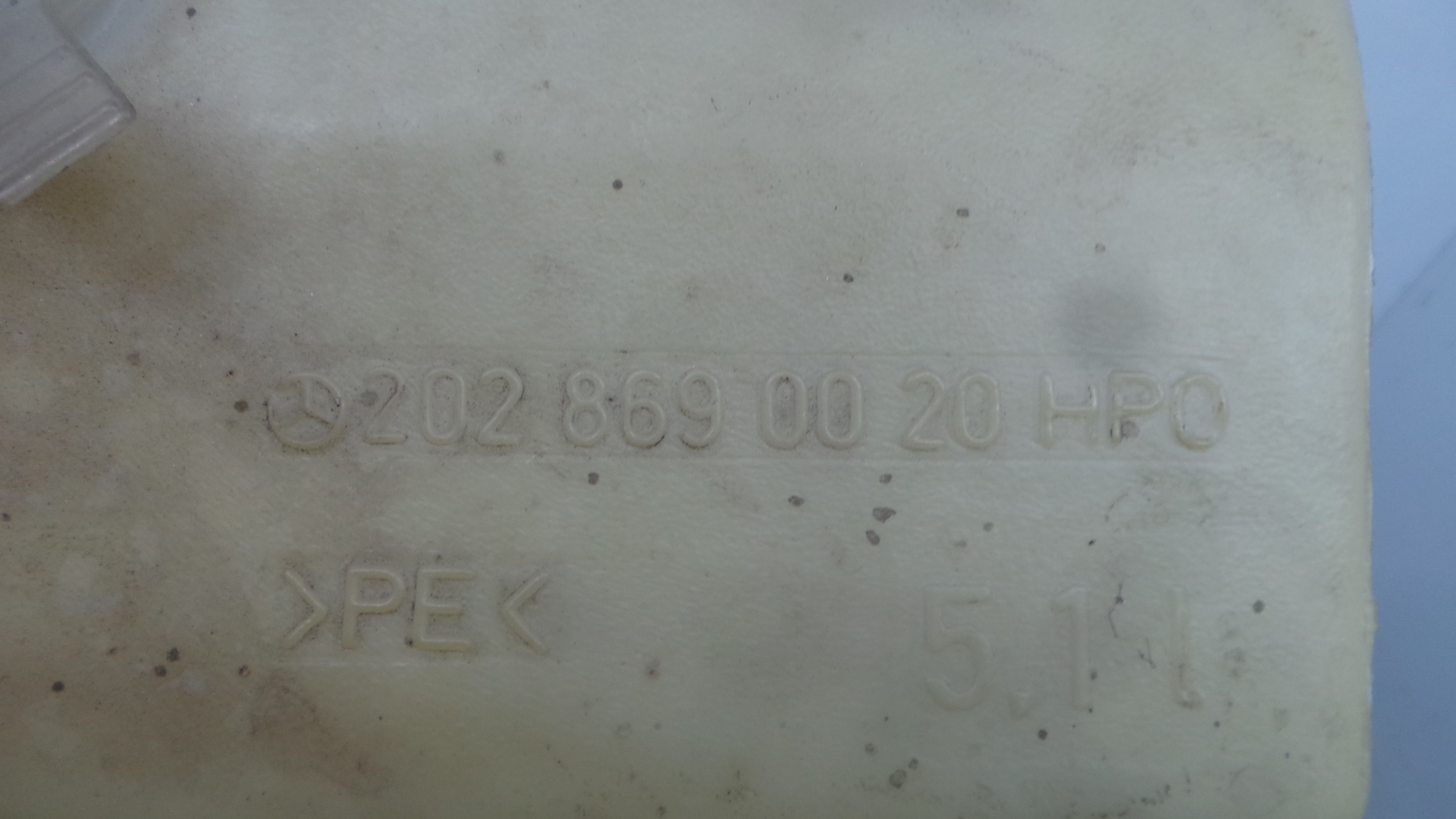 Depósito De Água Do Limpa-vidros 2028690020 - MERCEDES-BENZ C-CLASS (W202)-36598321