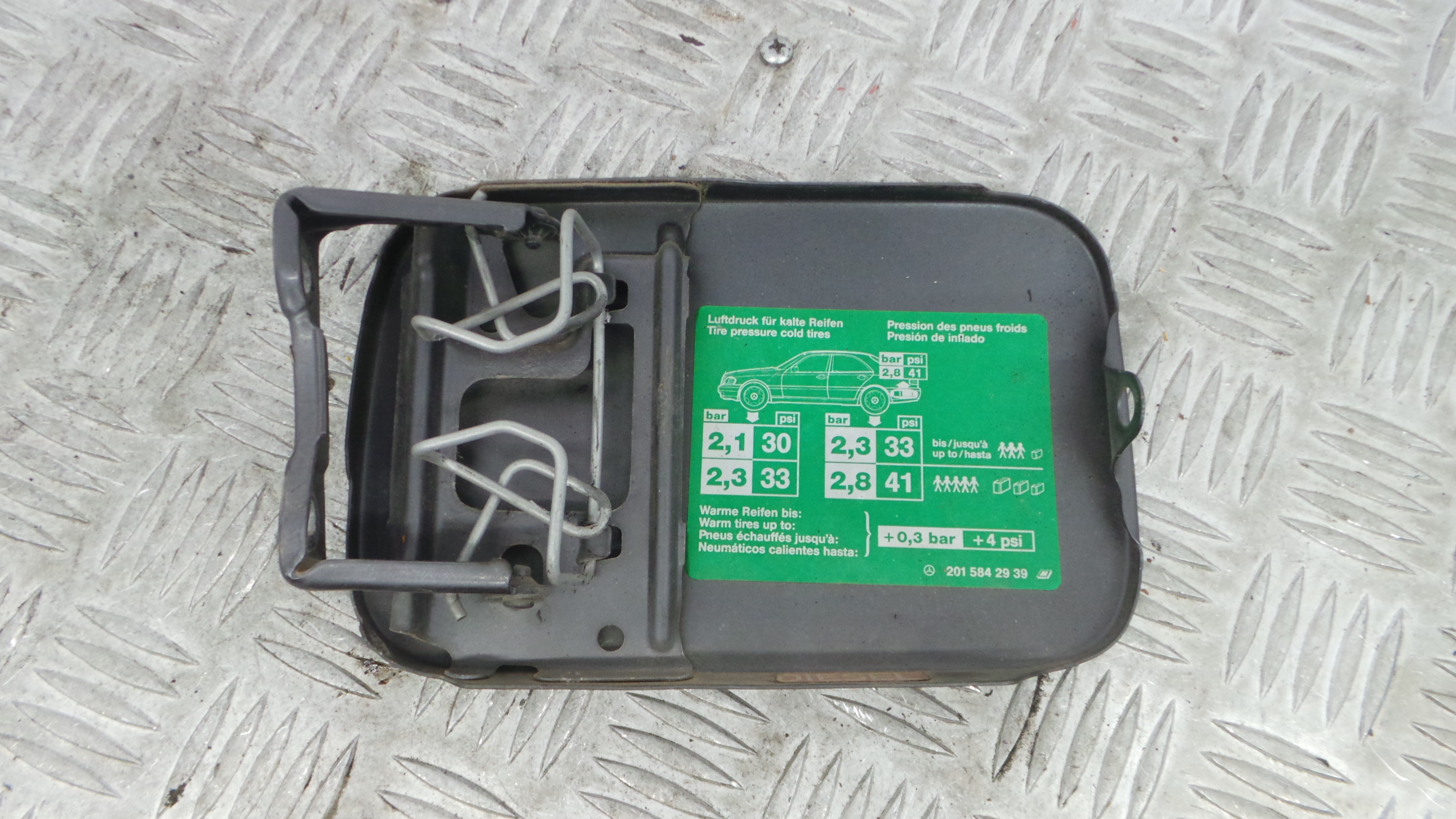 Tampão de Combustivel A2027500406 - MERCEDES-BENZ C-CLASS (W202)-36598352