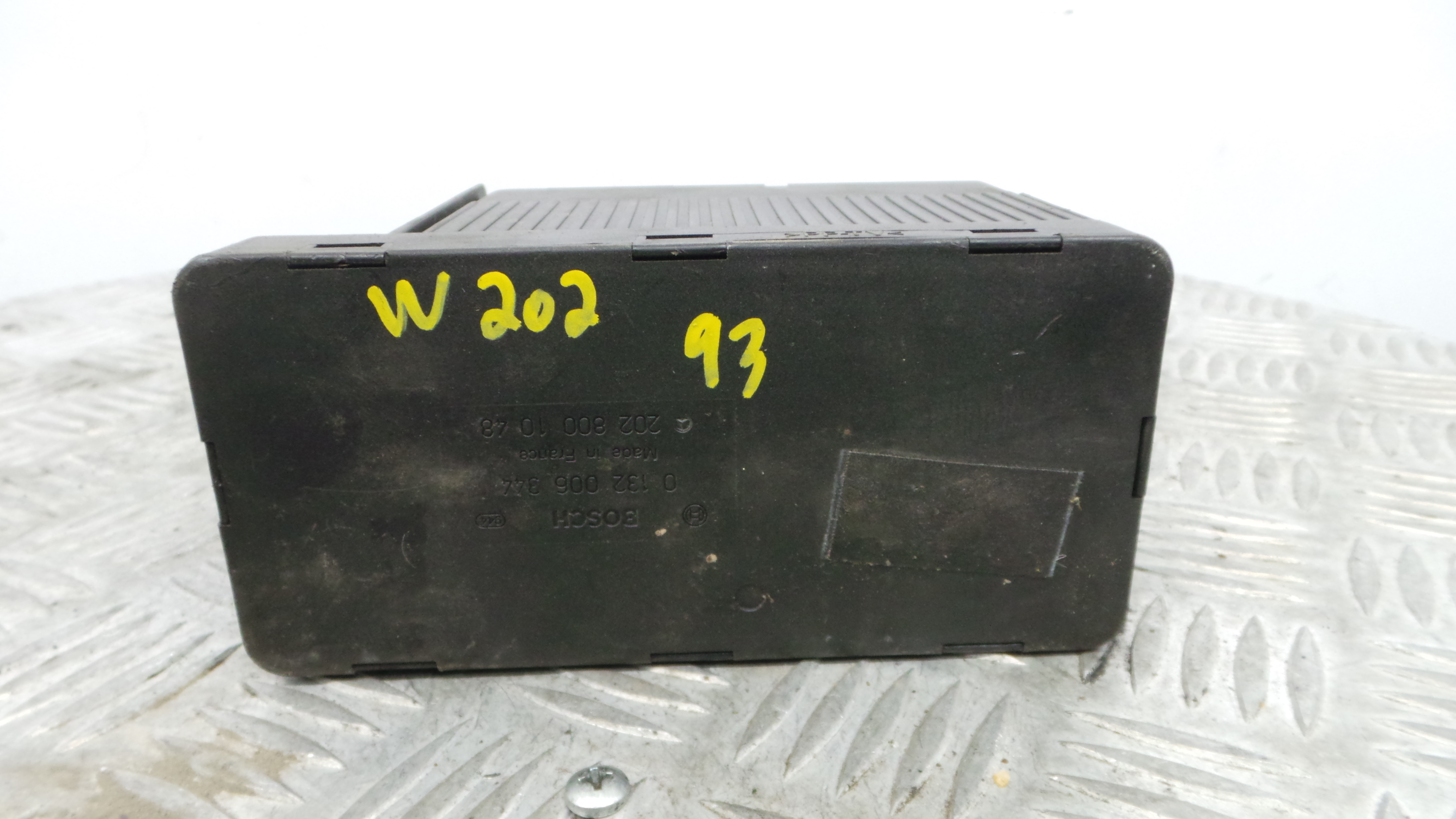 Compressor Fecho Central  2028001048 - MERCEDES-BENZ C-CLASS (W202)-36598354