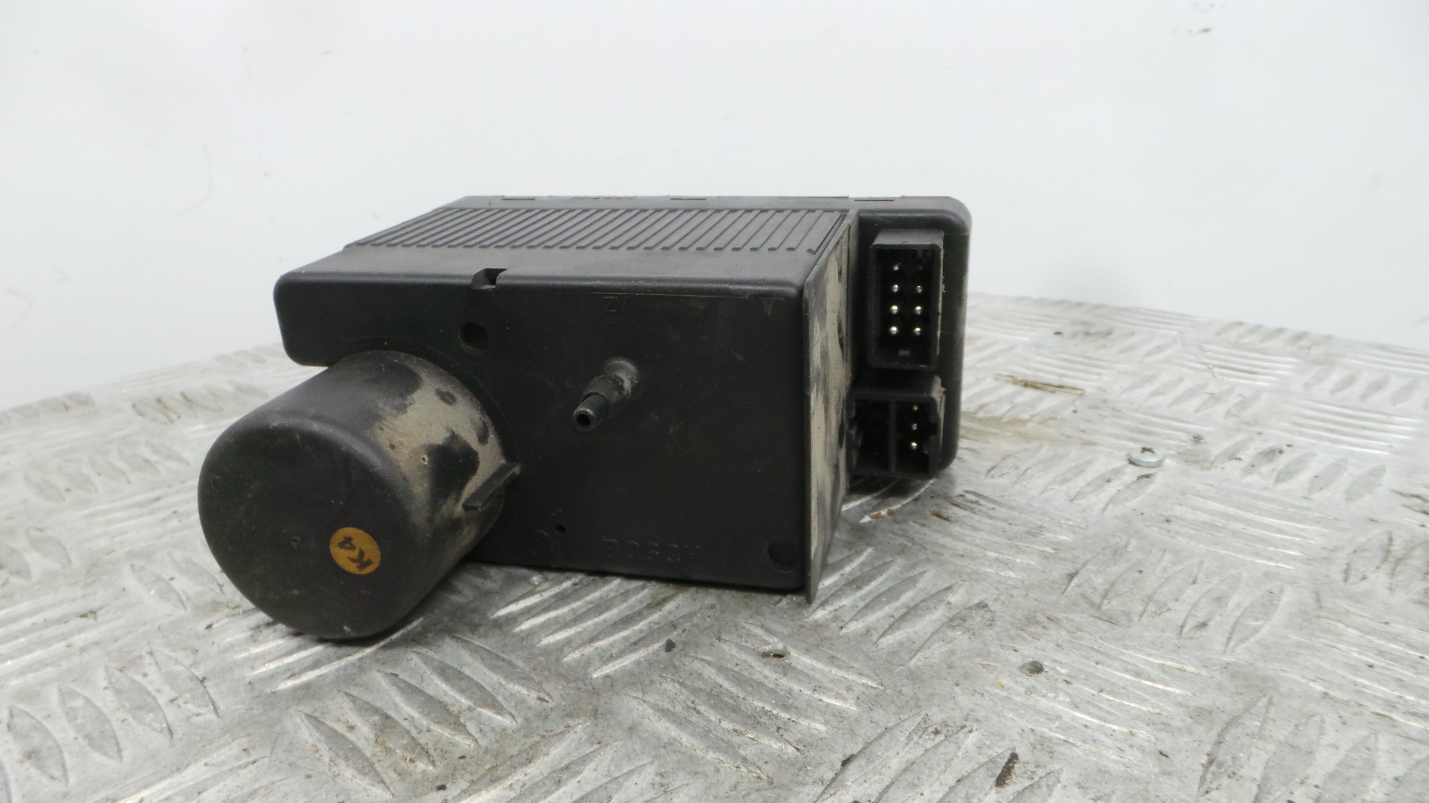 Compressor Fecho Central  2028001048 - MERCEDES-BENZ C-CLASS (W202)-36598354