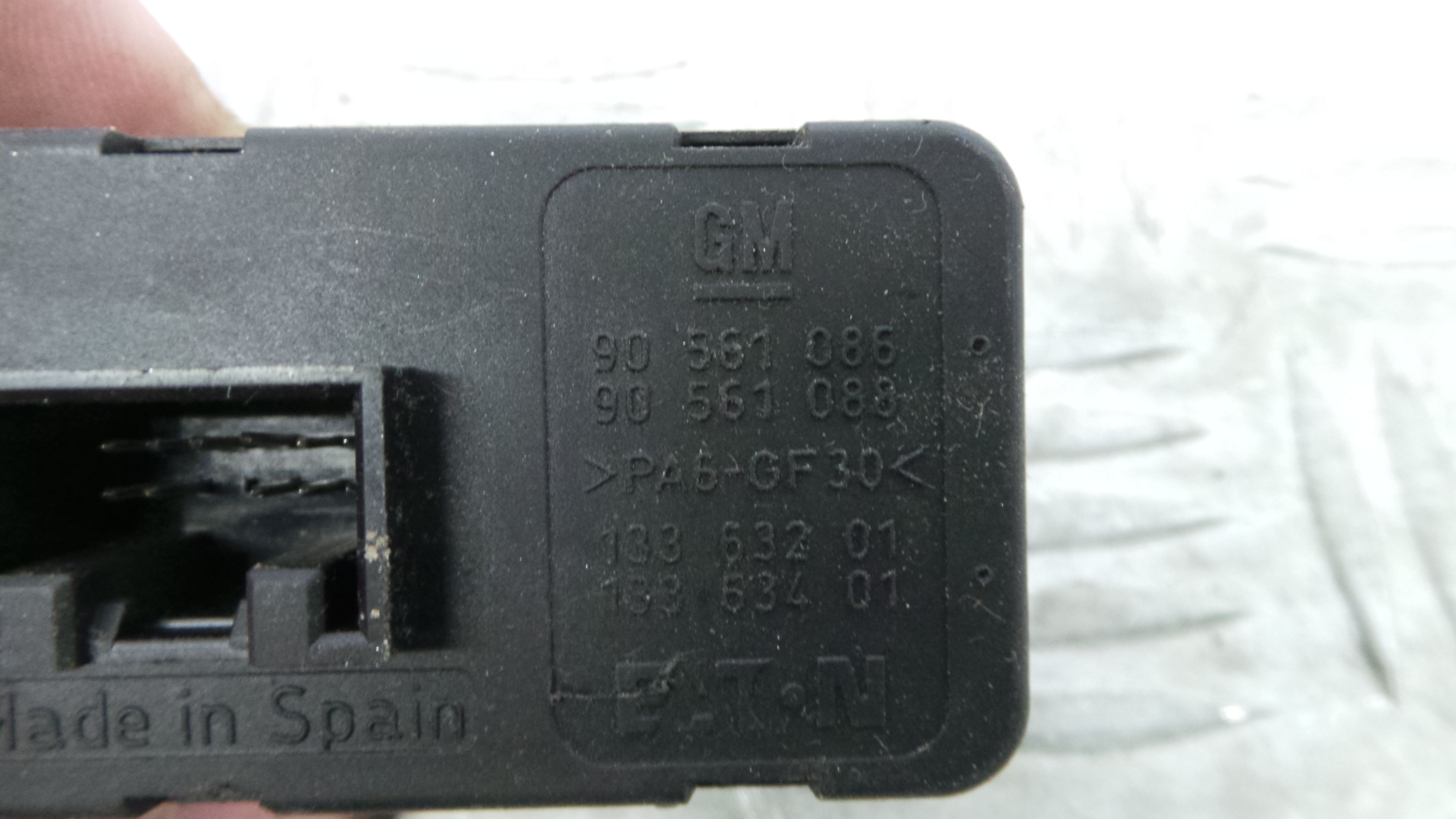 Interruptor / Comando Elevador Vidro Frente Esq  90561086 - OPEL ASTRA G Combi (T98)-36598722
