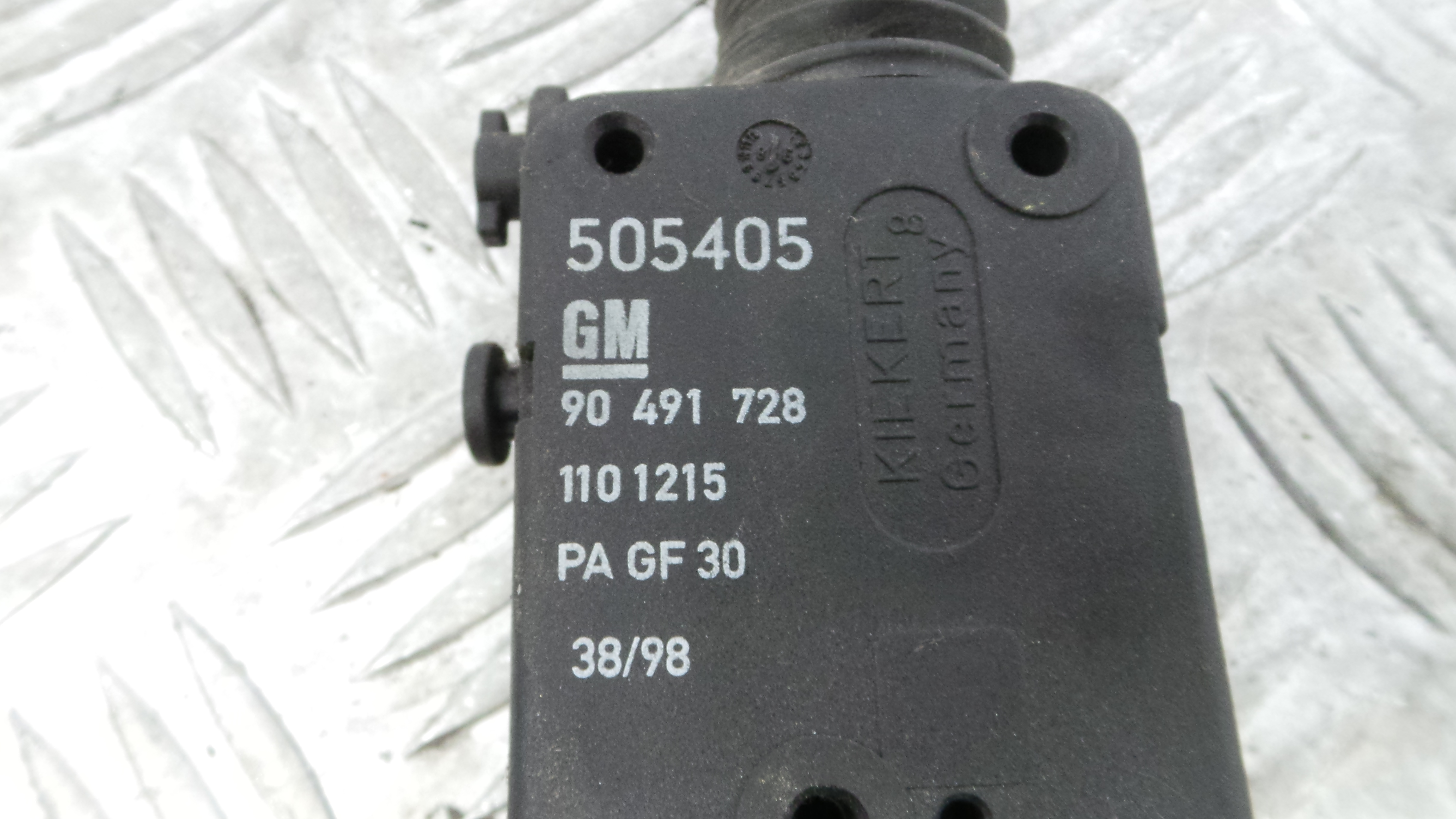 Pistola Fecho Central Mala 90491728 - OPEL ASTRA G Combi (T98)-36599008