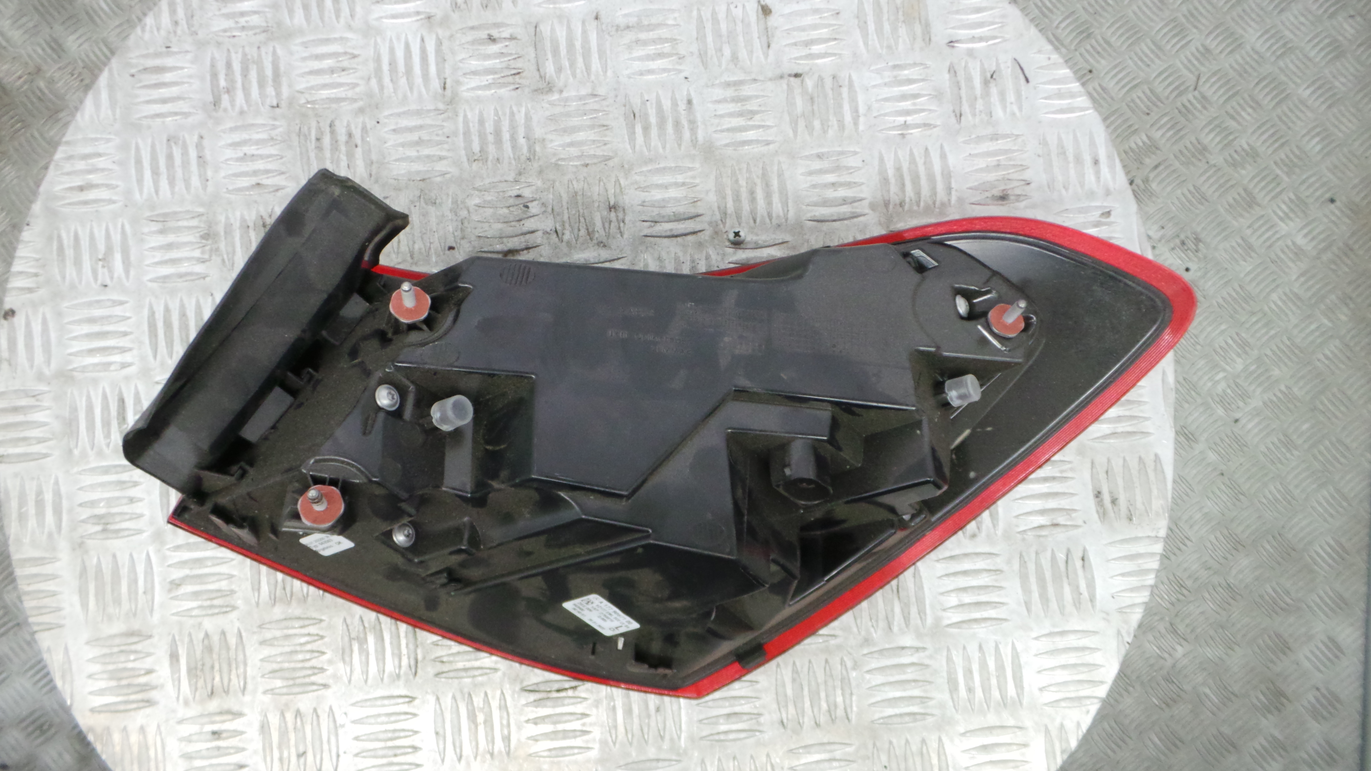 Farolim Stop Esq A1779067100 - MERCEDES-BENZ A-CLASS três volumes (V177)-36599086