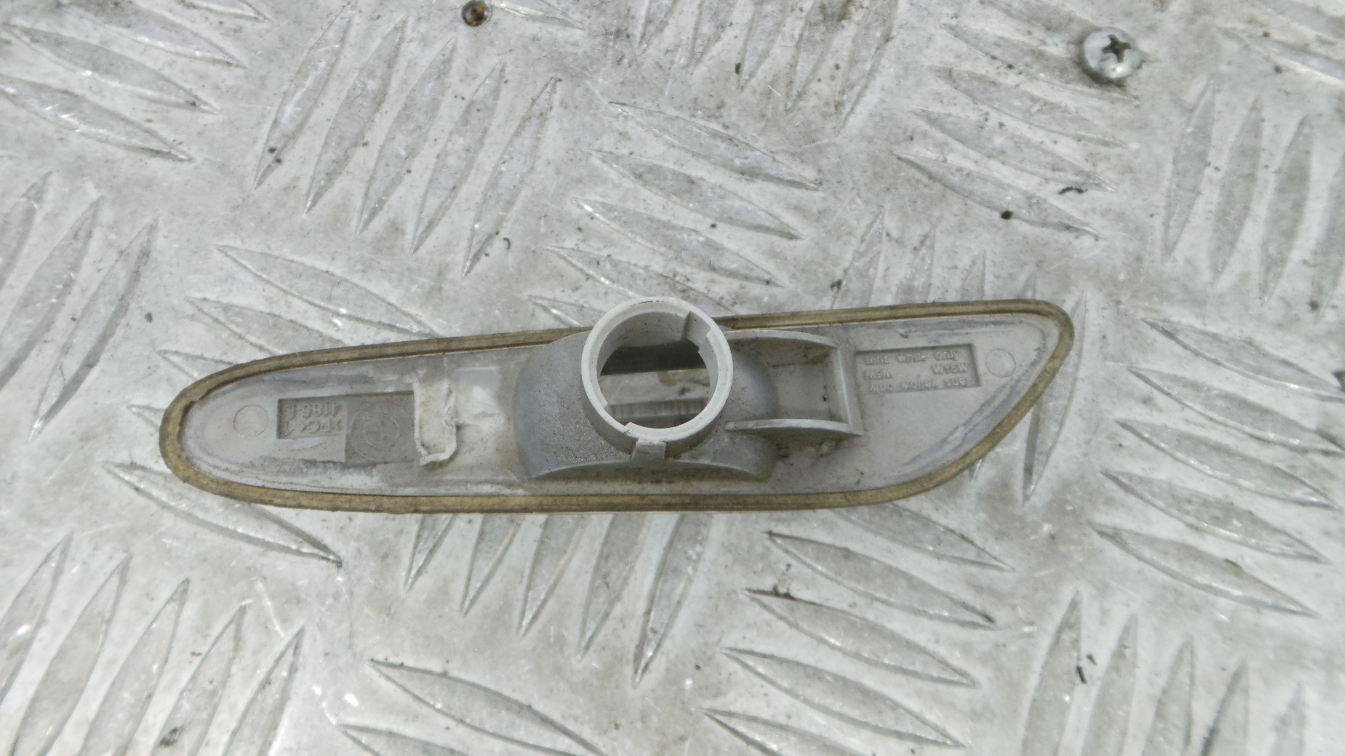 Farolim de pisca Lateral 7165741-1 - BMW 5 (E60)-36599099