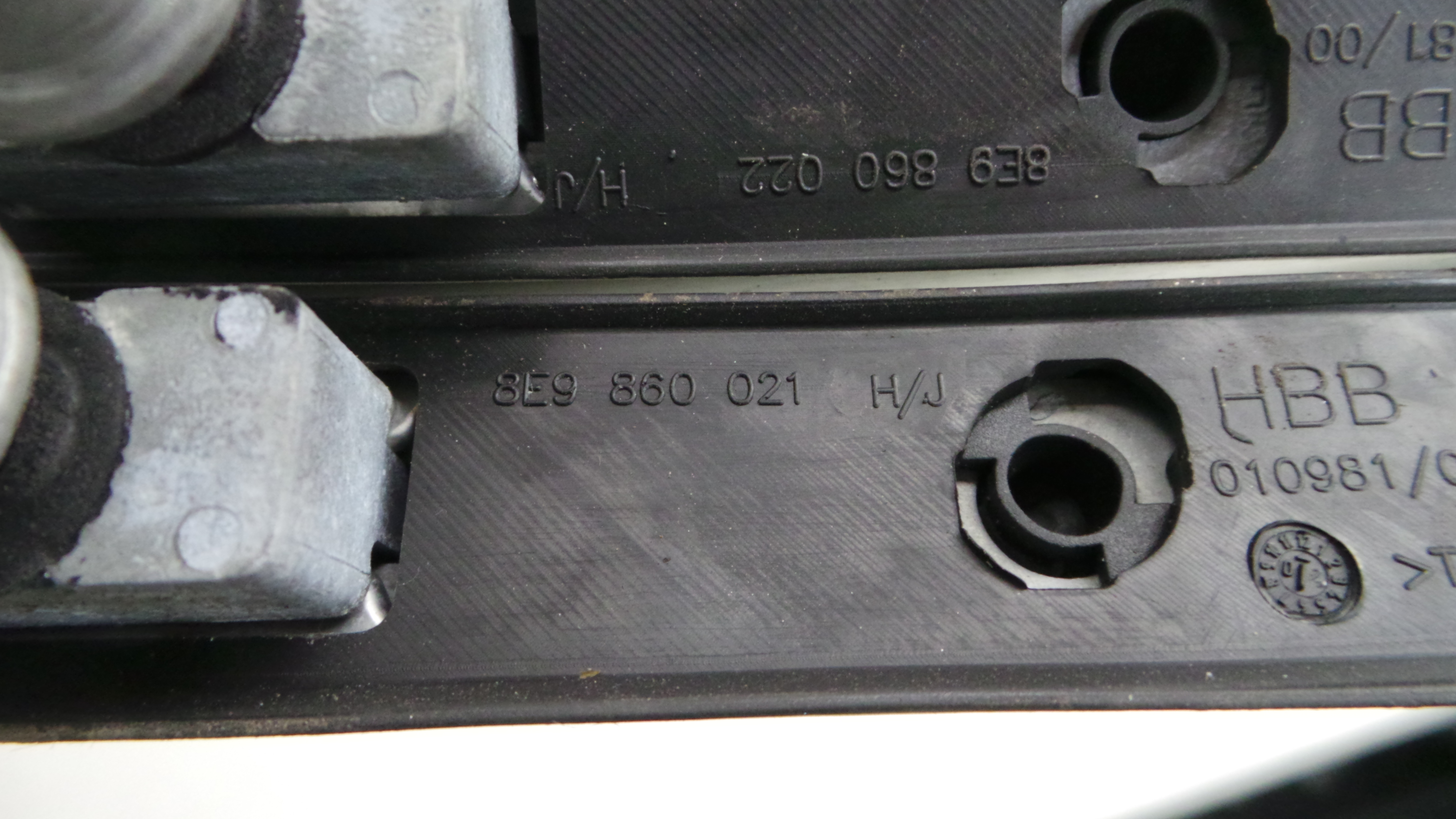 Barras de tejadilho 8E9860021 - AUDI A4 B7 Avant (8ED)-36604590