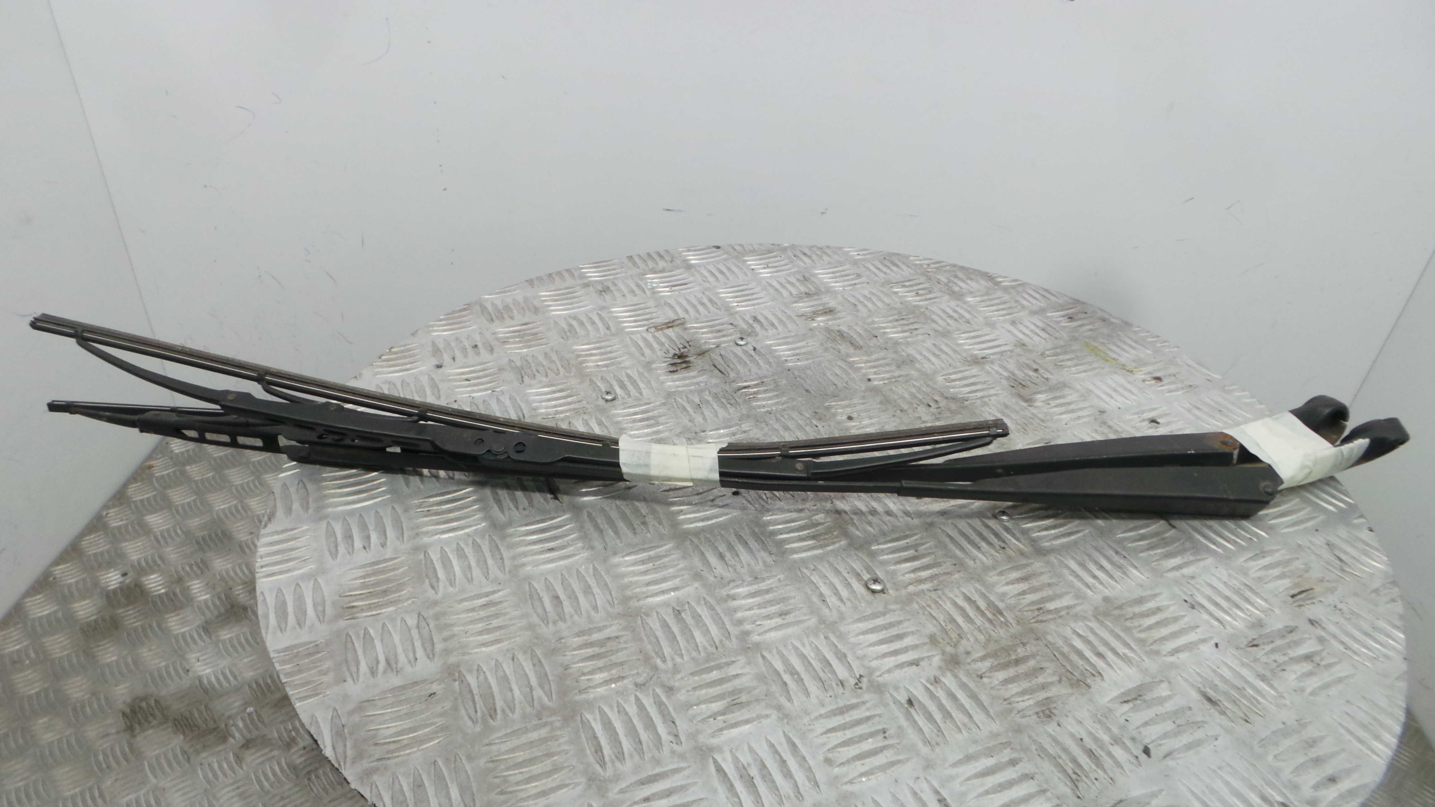 Braço Do Limpa-vidros 46523911 - FIAT PUNTO (176_)-36605452 Braço Do Limpa-vidros 46523911 - FIAT PUNTO (176_)-36605452