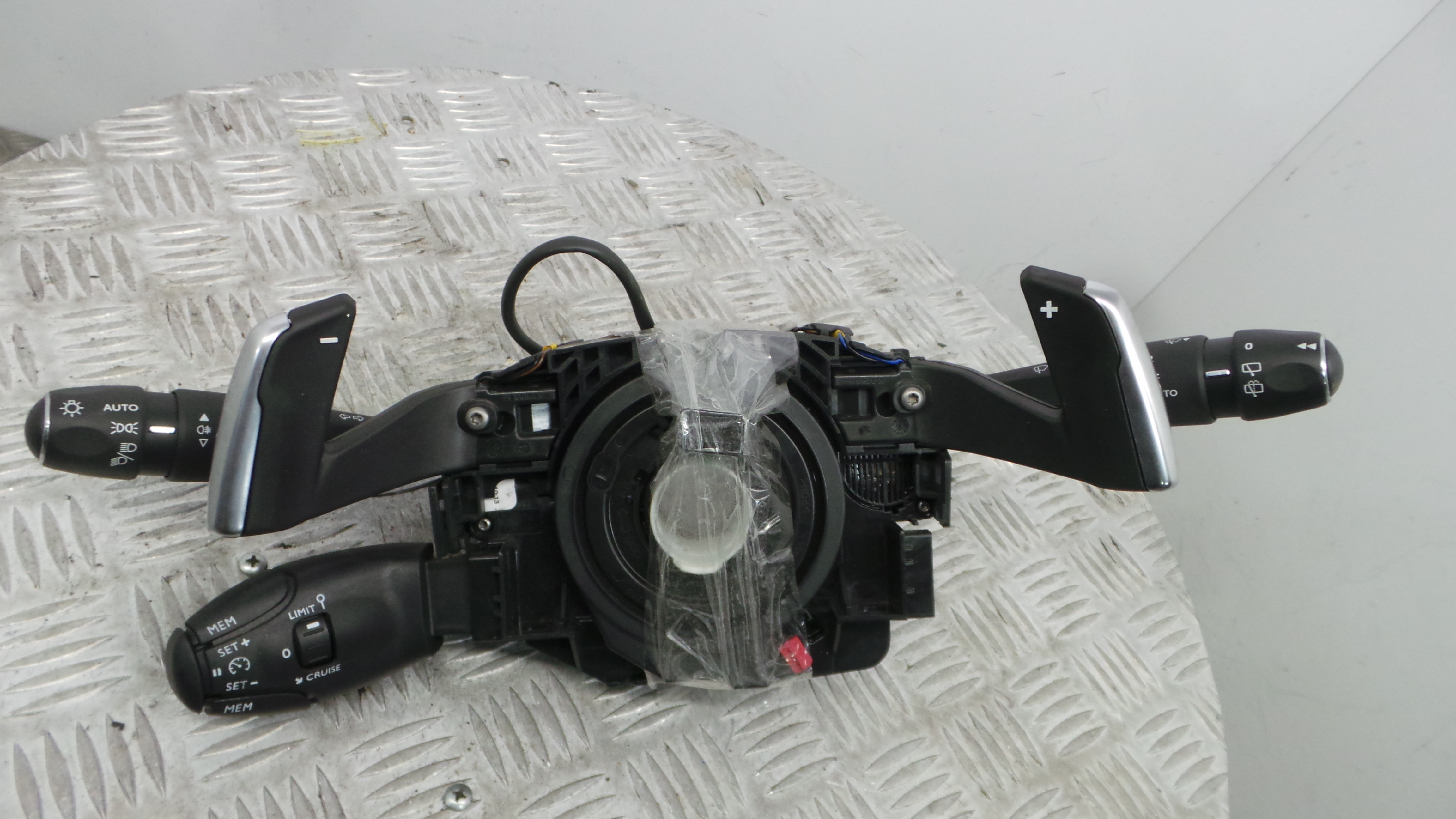 Fita de Airbags 98369177ZD - PEUGEOT 208 II (UB_, UP_, UW_, UJ_)-36610055