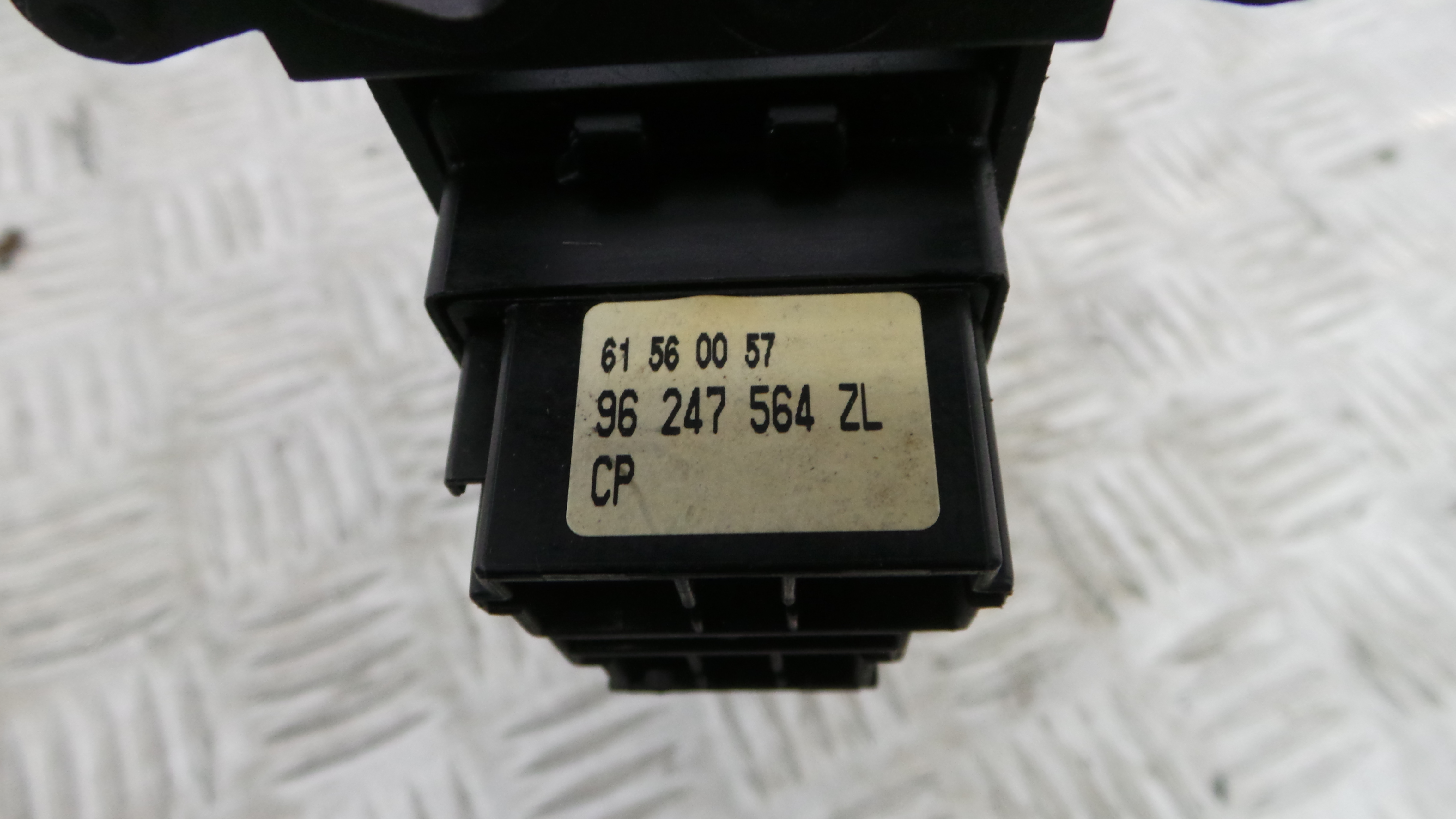 Manete / Comando dos Piscas 96247564ZL - PEUGEOT 306 (7B, N3, N5)-36610112