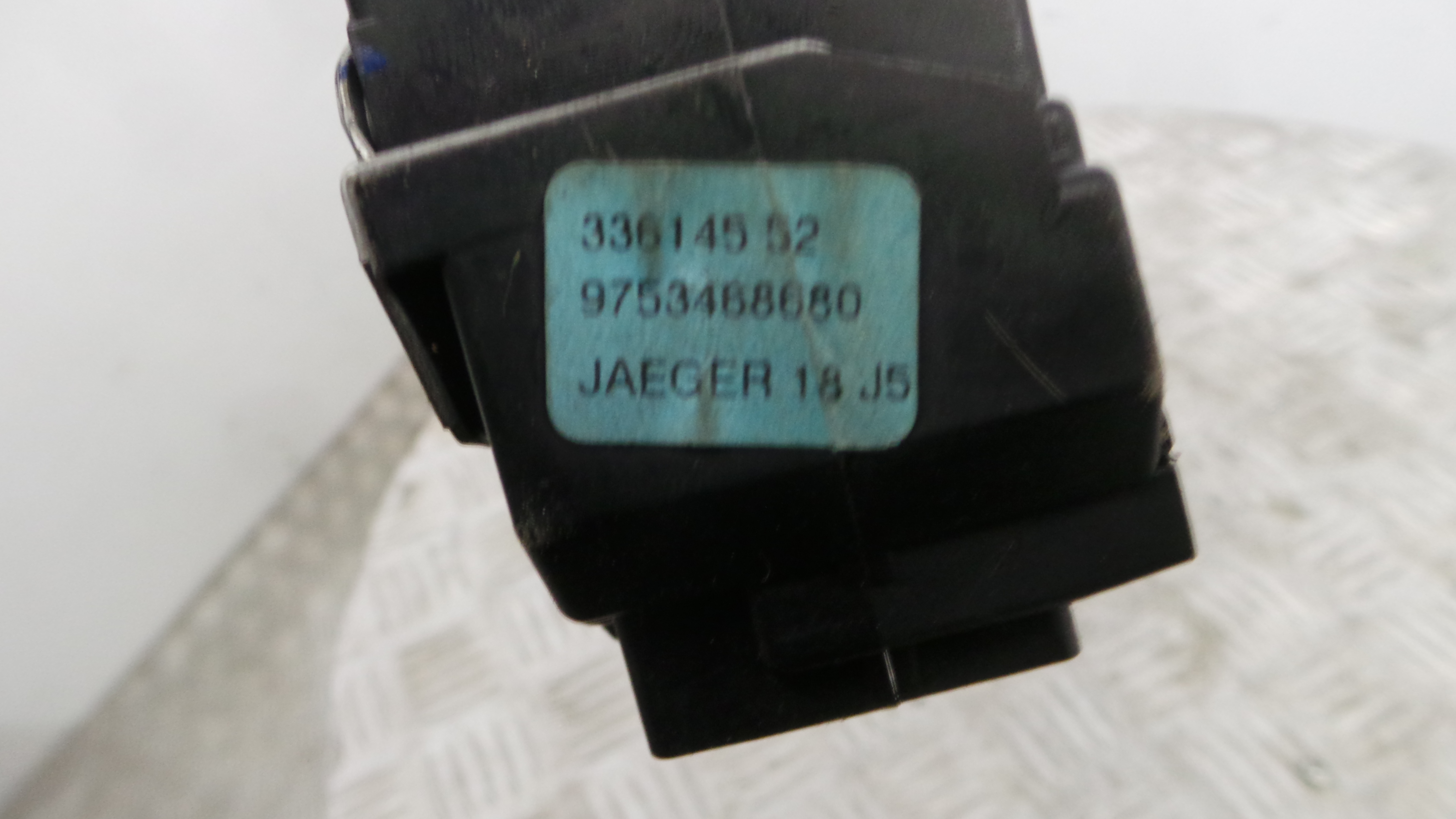 Manete / Comando dos Piscas 9753468680 - PEUGEOT 205 I (741A/C), 205   (741A/C)-36610347