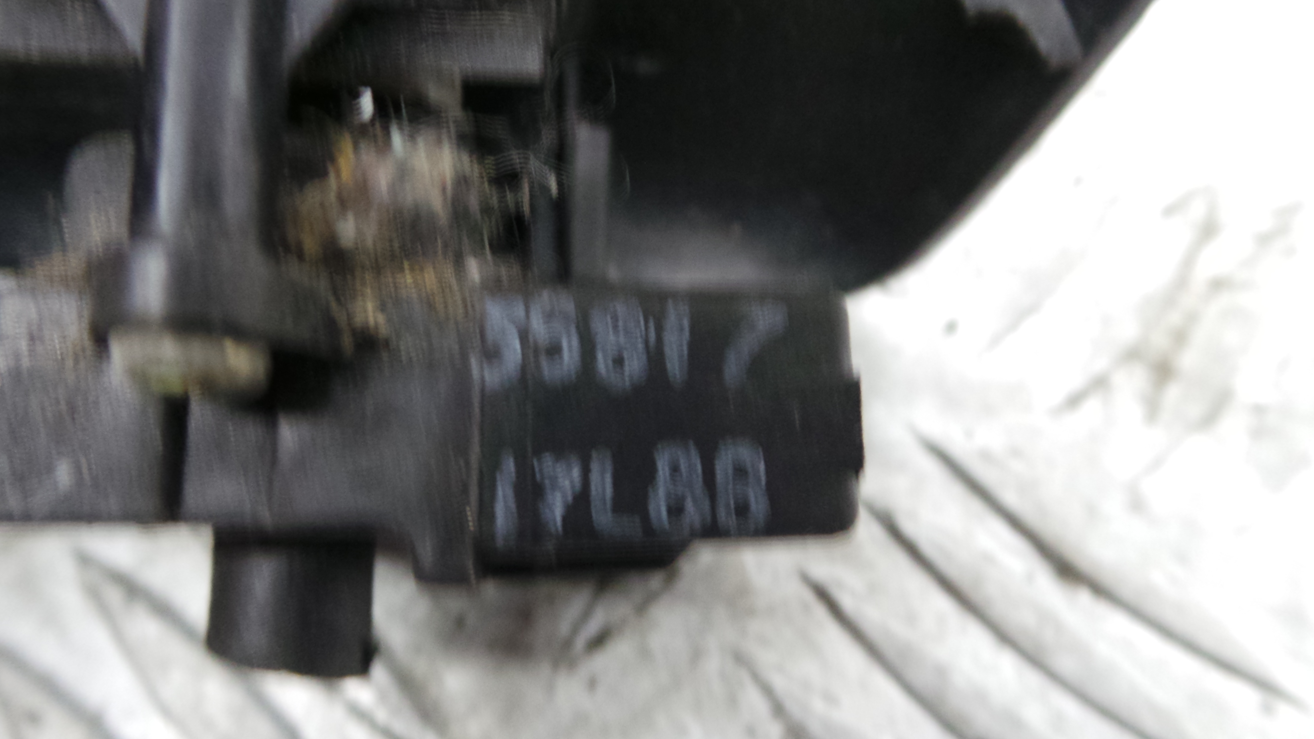 Interruptor / Comando Elevador Vidro Frente Esq  FHR100210XXX - ROVER 200 II Hatchback (RF)-36616497