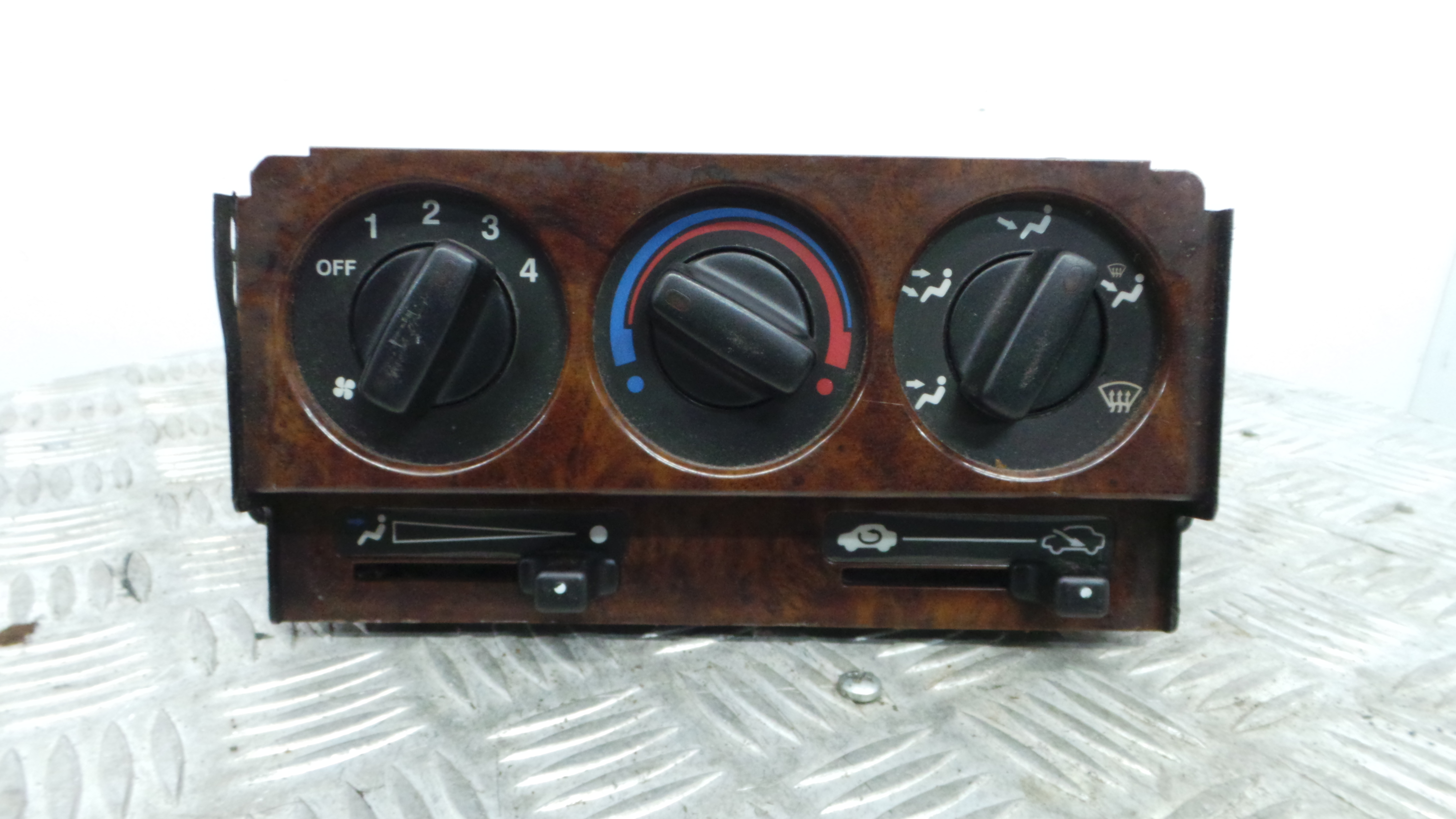 Comando da Sofagem / Climatronic YUK10011 - ROVER 200 II Hatchback (RF)-36616584