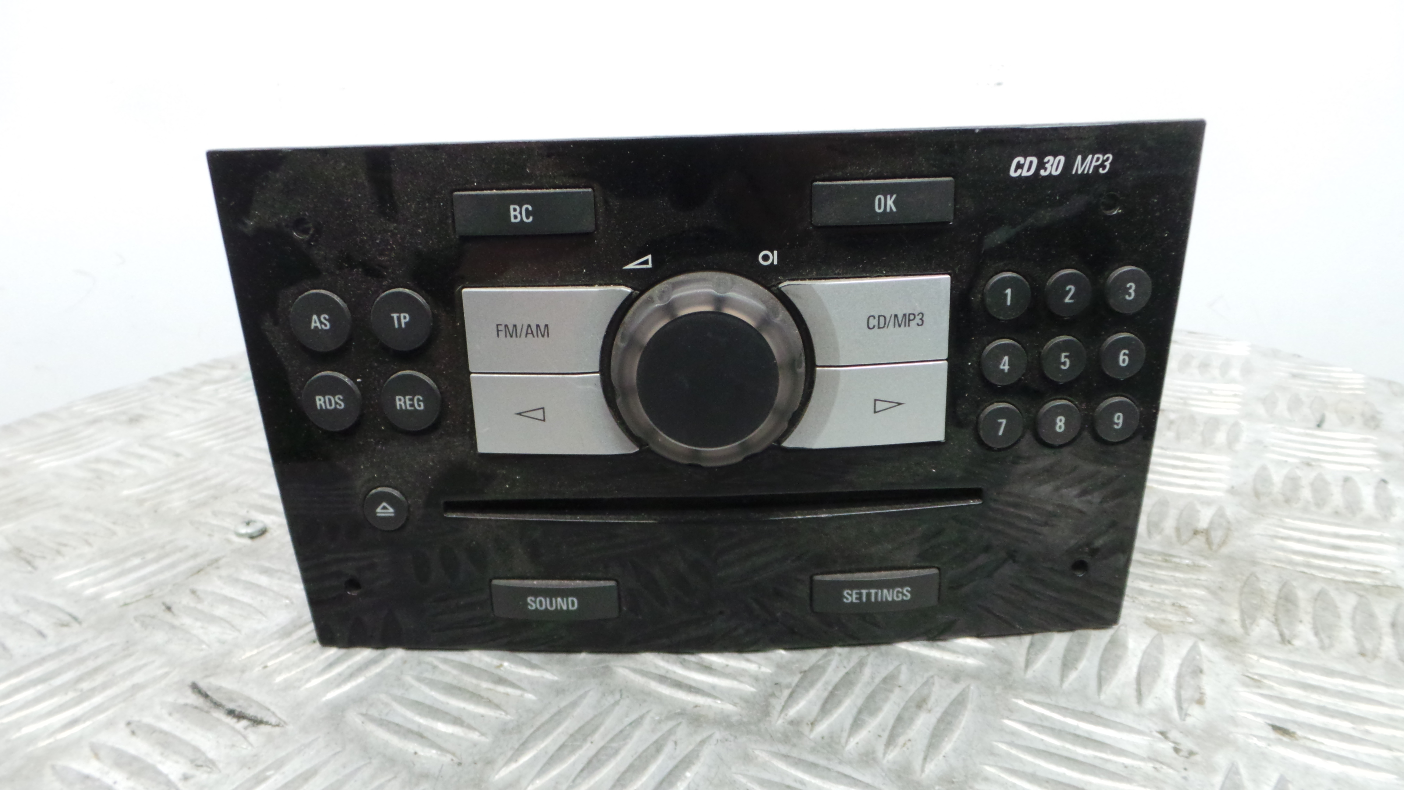 Auto-rádios 13254183 - OPEL CORSA D (S07)-36616864