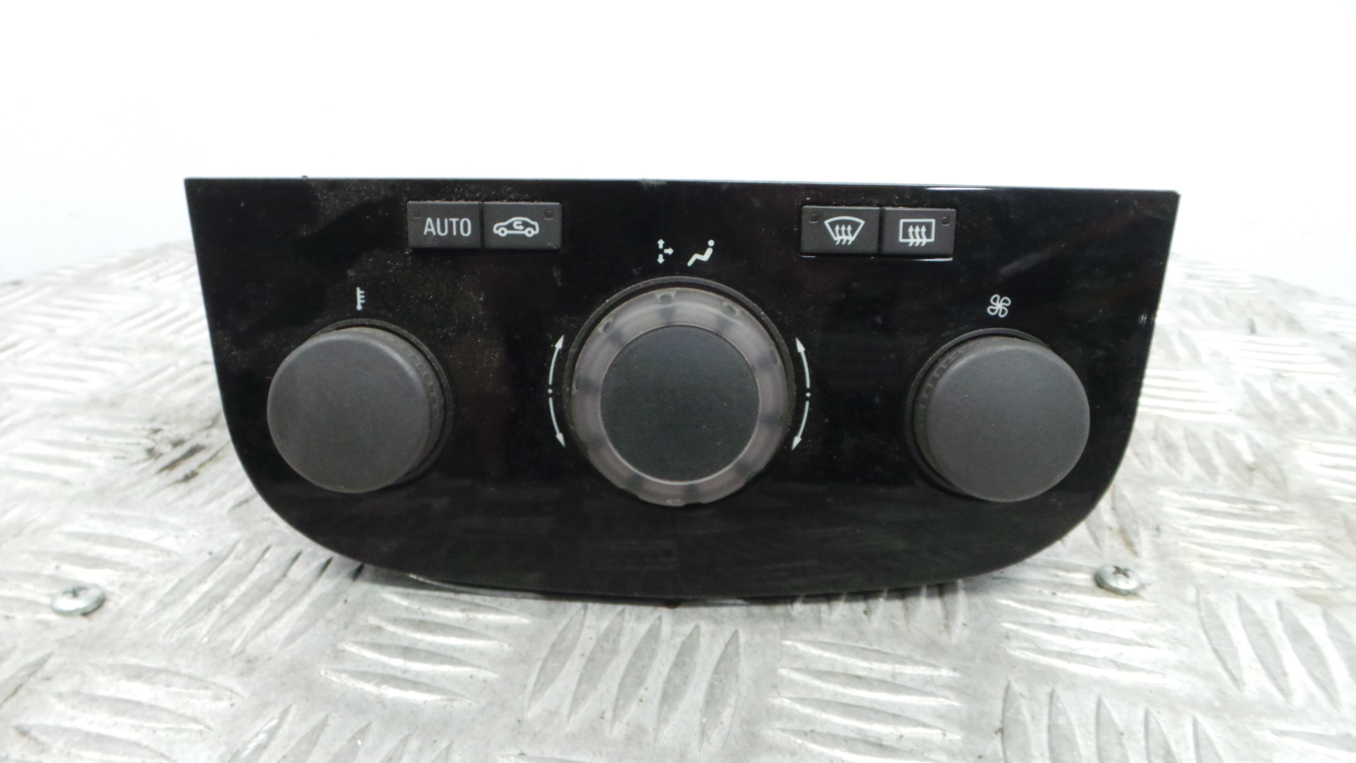 Comando da Sofagem / Climatronic 13261832 - OPEL CORSA D (S07)-36616873