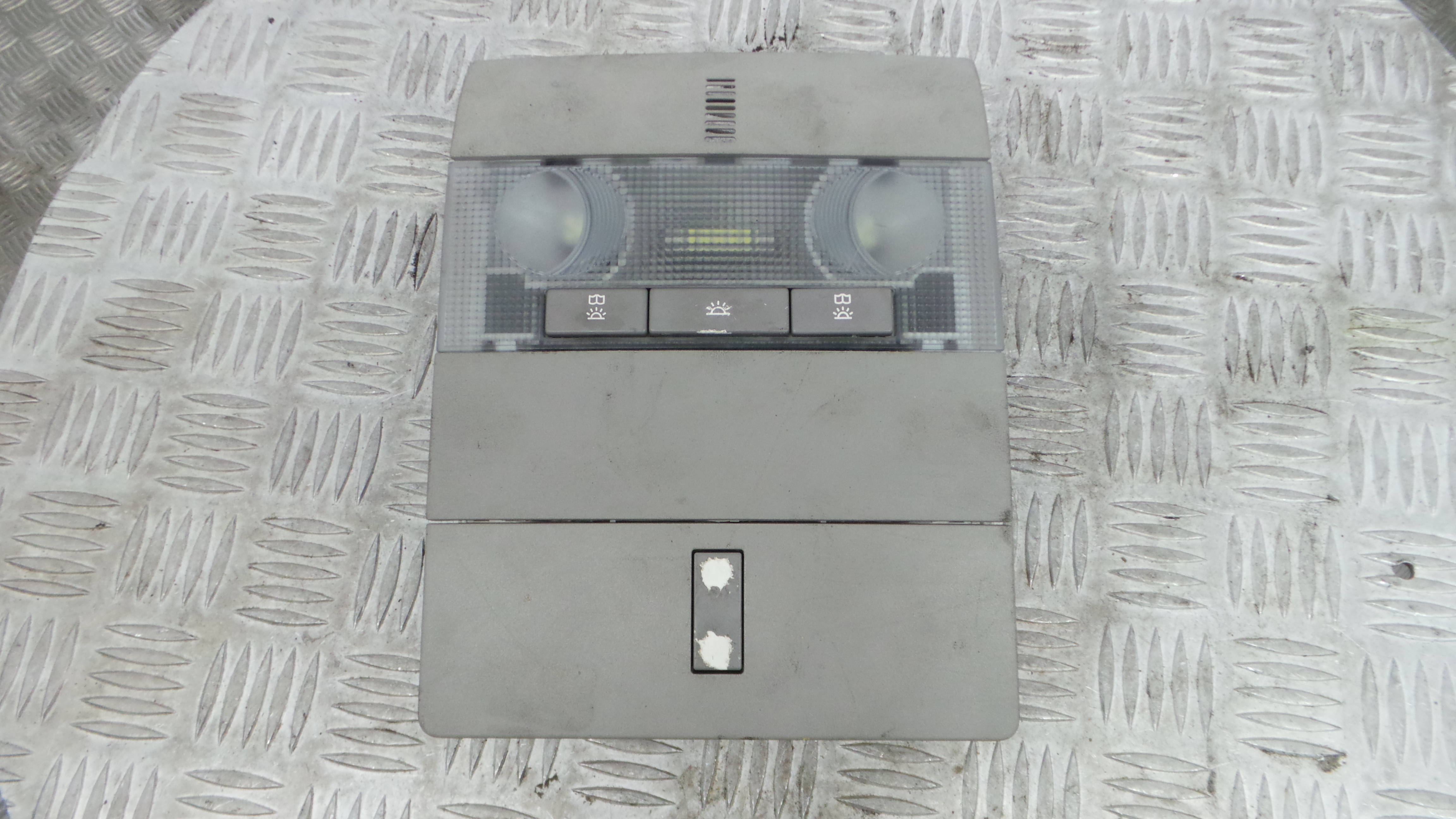 Plafonier Teto 13111872 - OPEL CORSA D (S07)-36616903