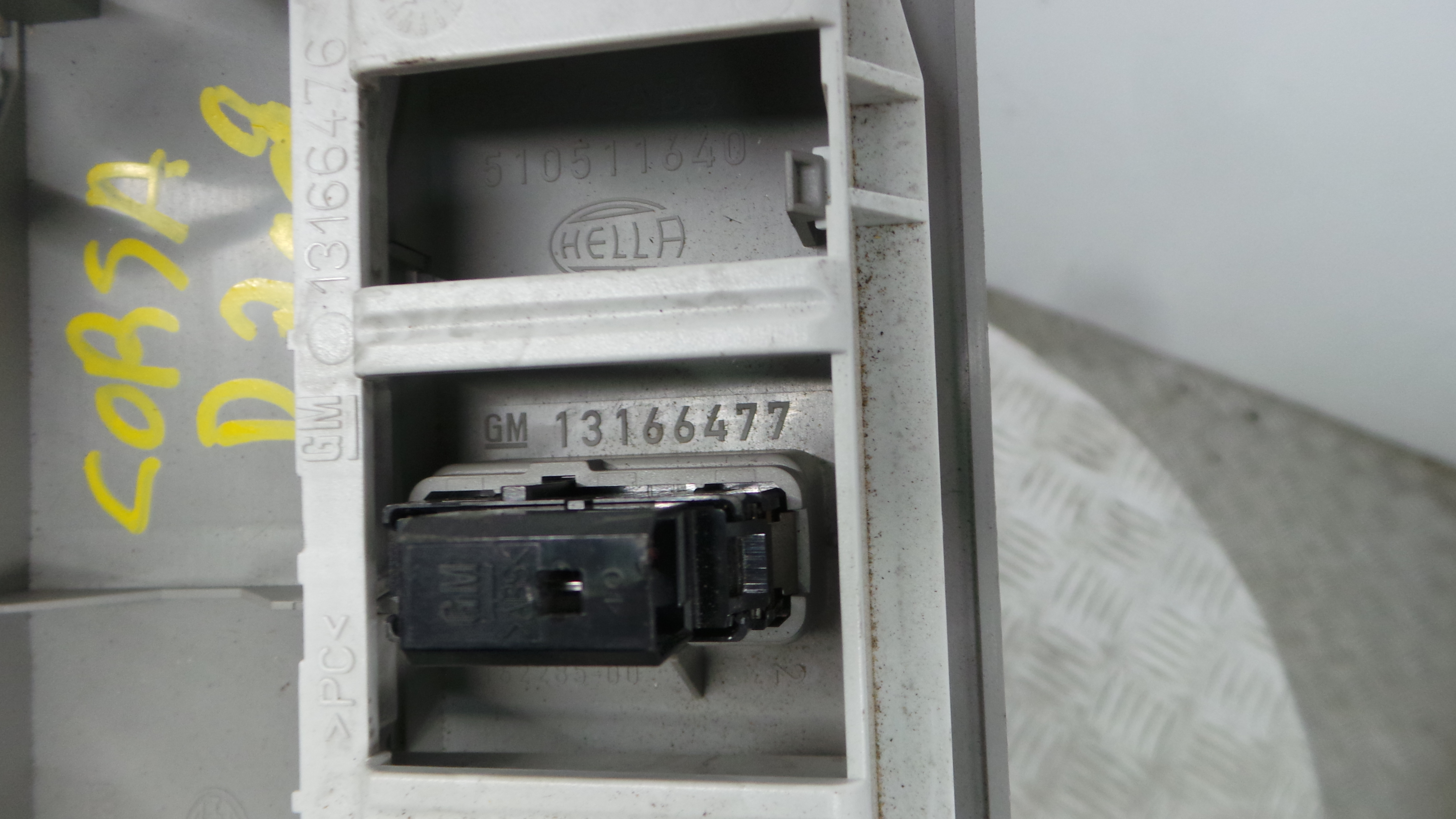 Plafonier Teto 13111872 - OPEL CORSA D (S07)-36616903