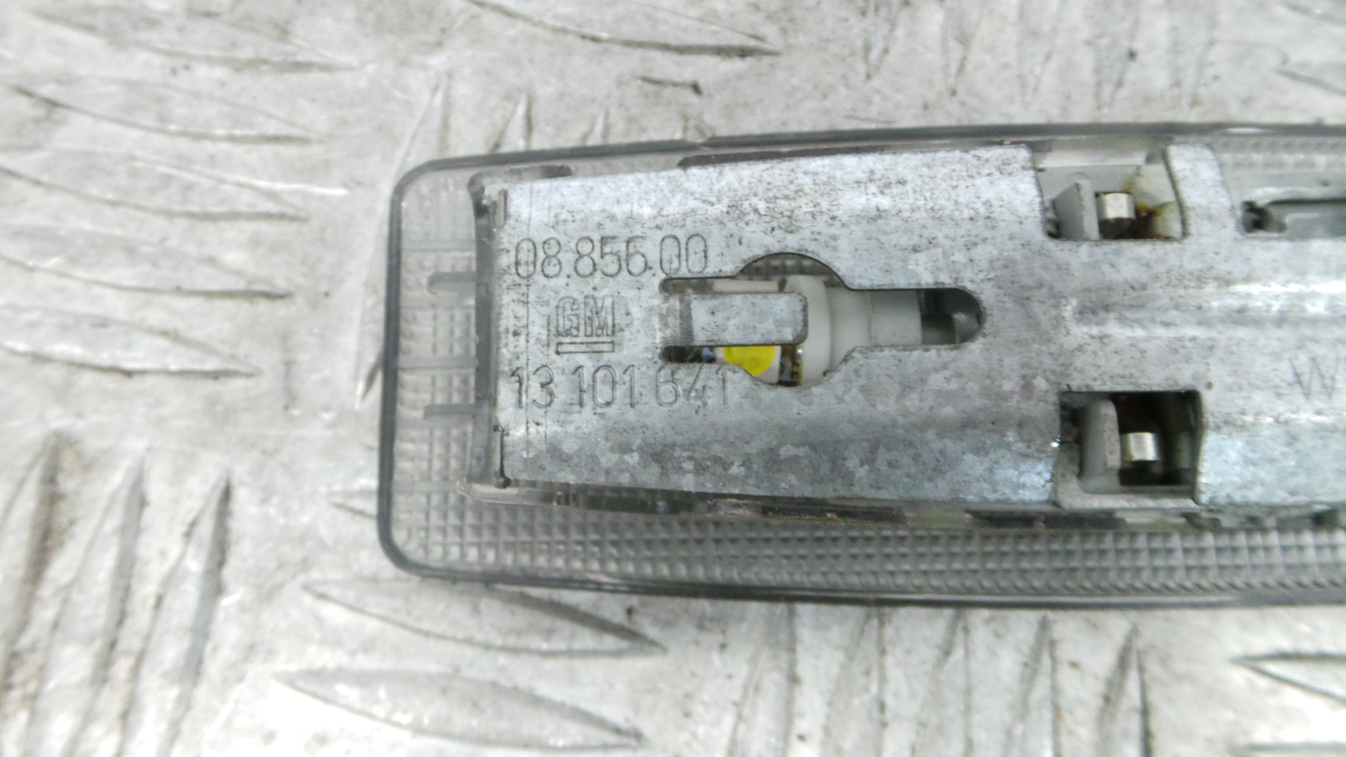 Plafonier Teto 13101641 - OPEL CORSA D (S07)-36616907