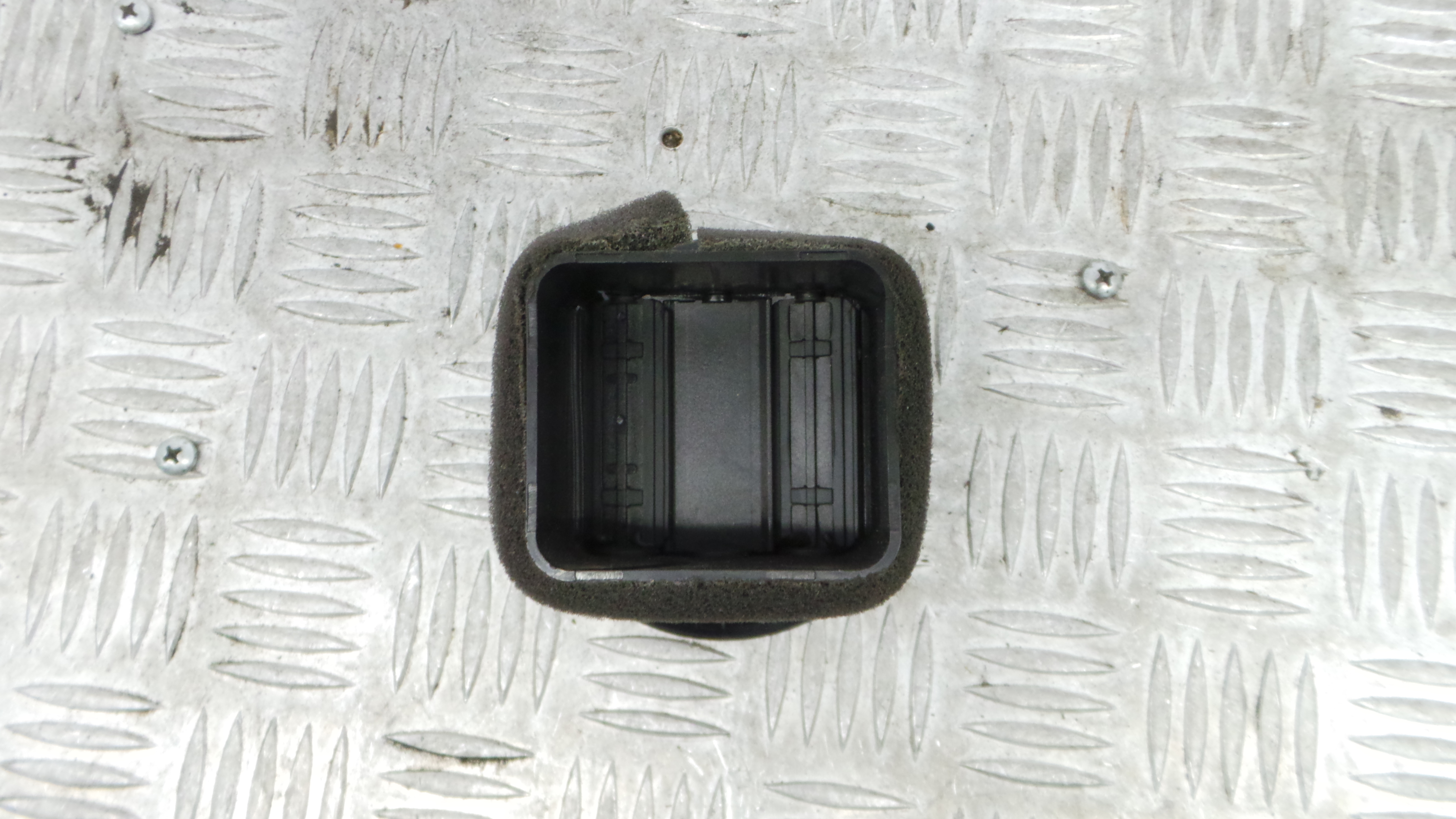 Grelha da Sofagem   - OPEL CORSA D (S07)-36616915