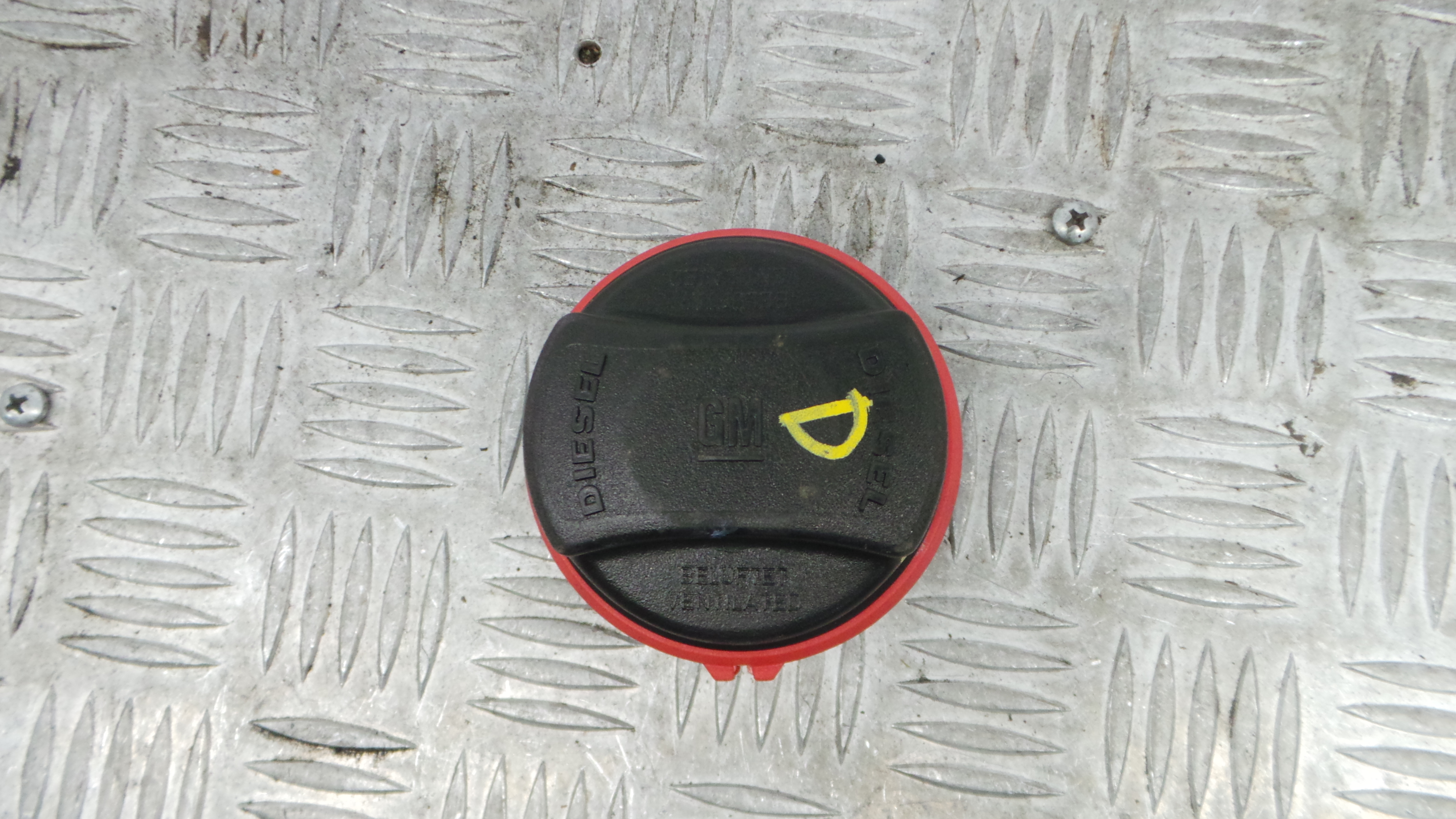 Tampão de Combustivel  13228891 - OPEL CORSA D (S07)-36616917