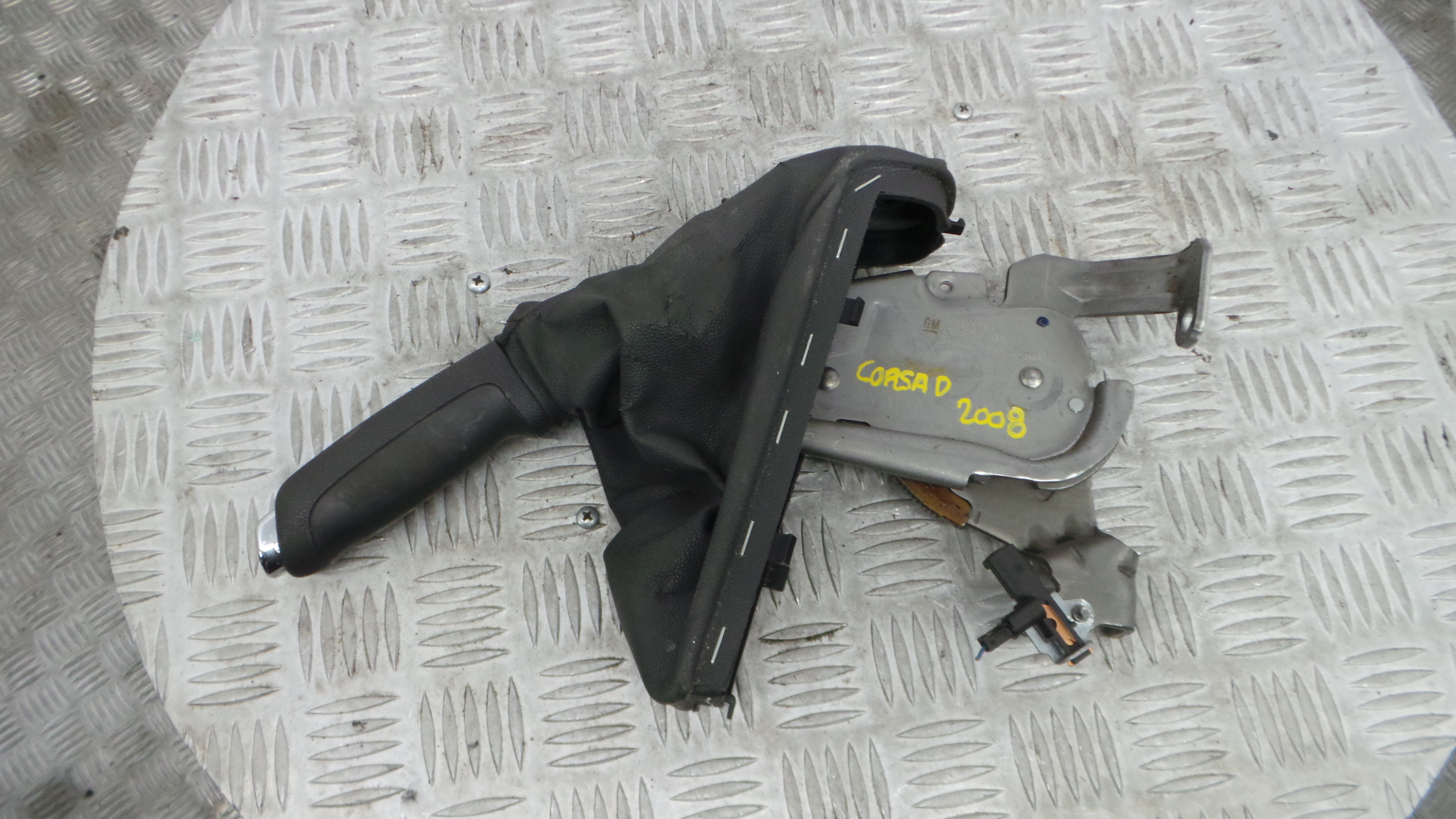 Travão de Mão  13255754 - OPEL CORSA D (S07)-36616920