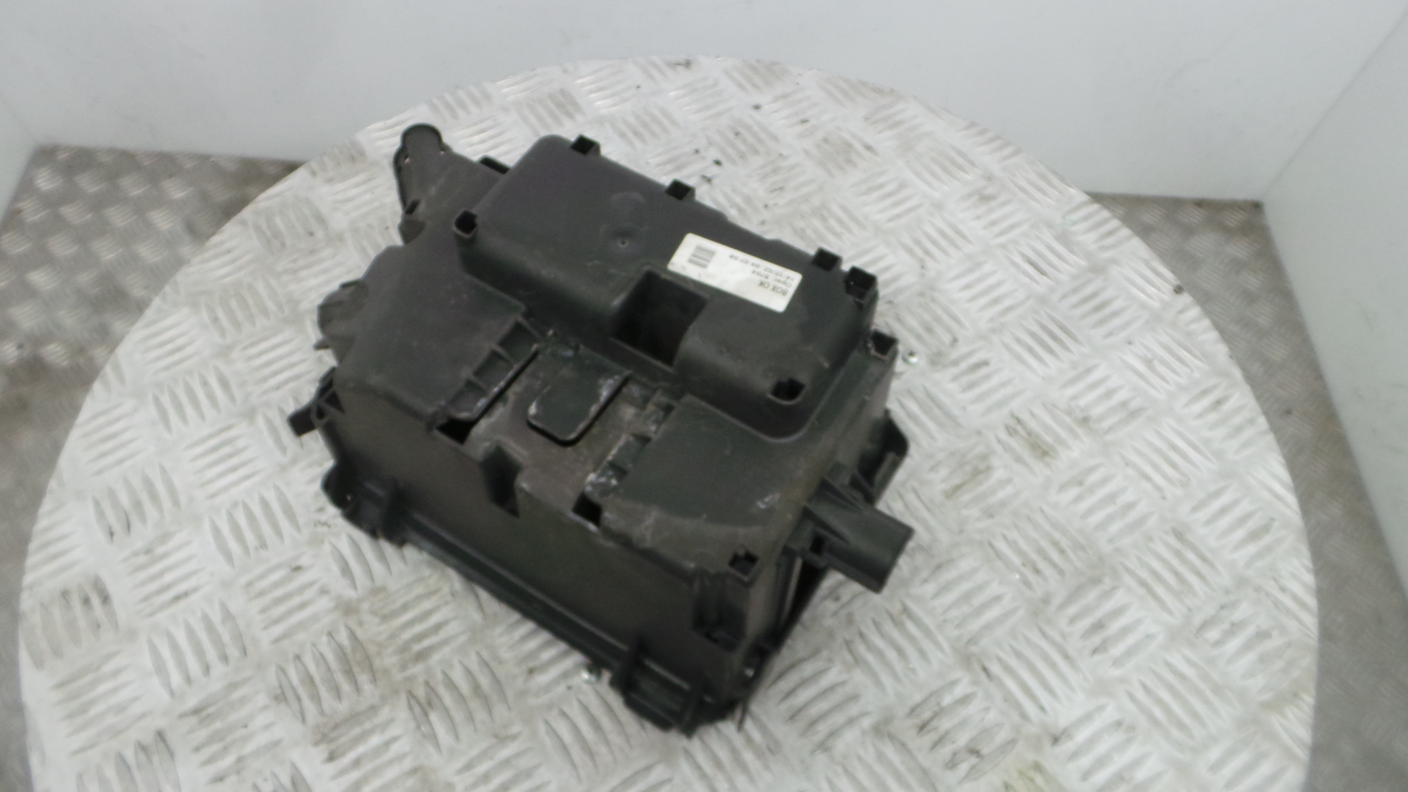 Caixa de Fusiveis 13246937 - OPEL CORSA D (S07)-36617009