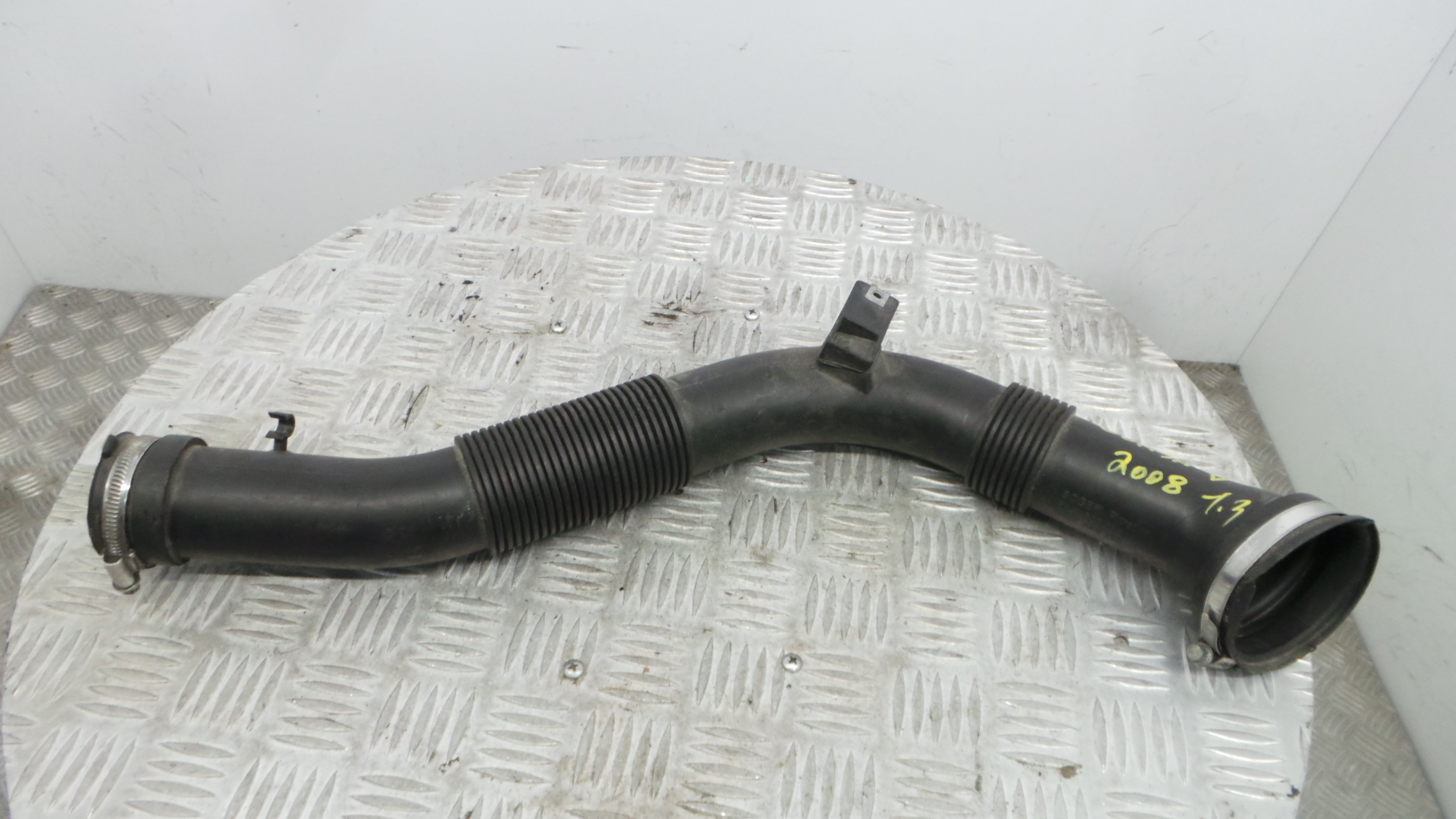 Tubo Caixa Filtro Ar 55557413 - OPEL CORSA D (S07)-36617019