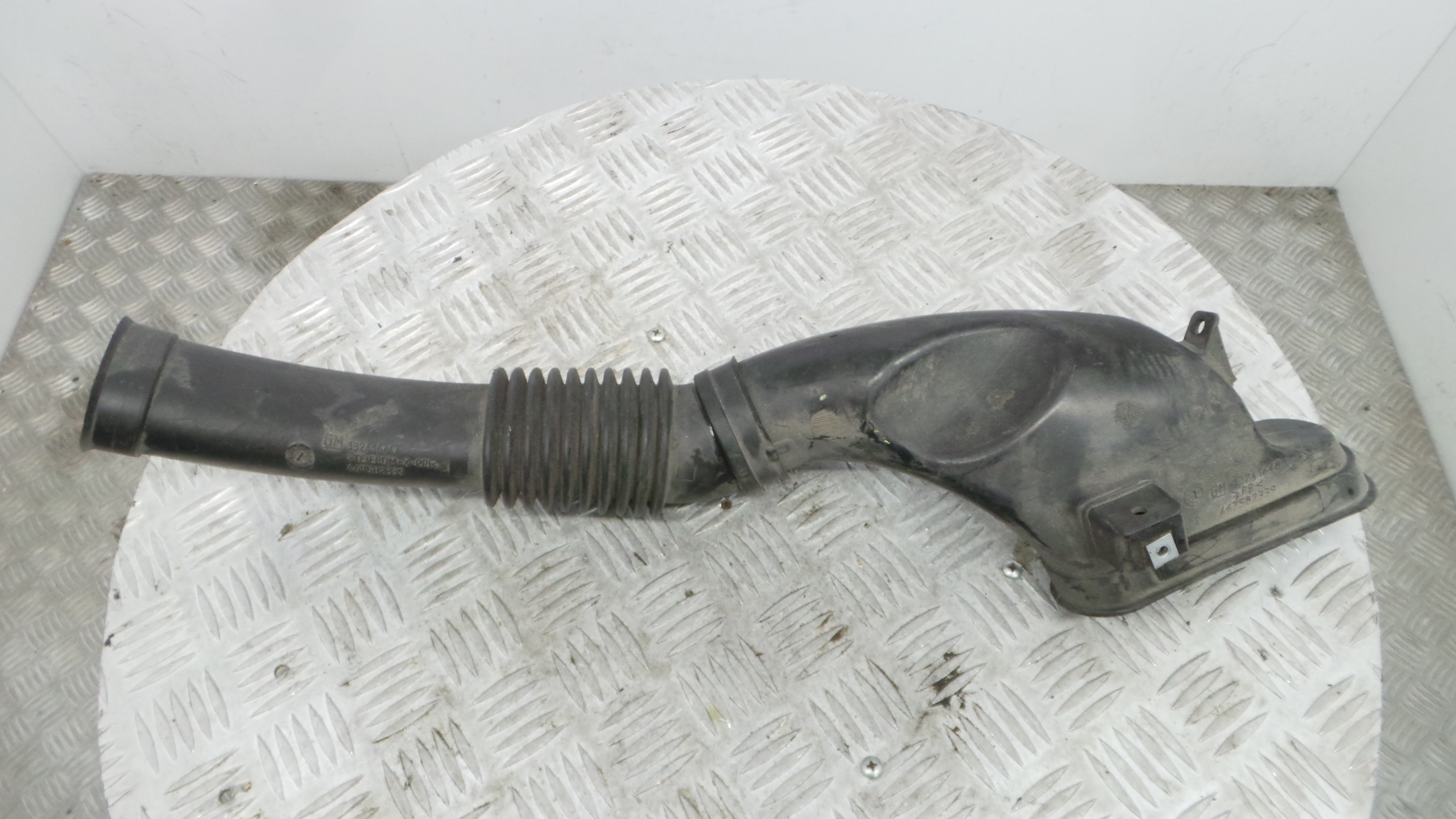 Tubo Caixa Filtro Ar 13241648 - OPEL CORSA D (S07)-36619495