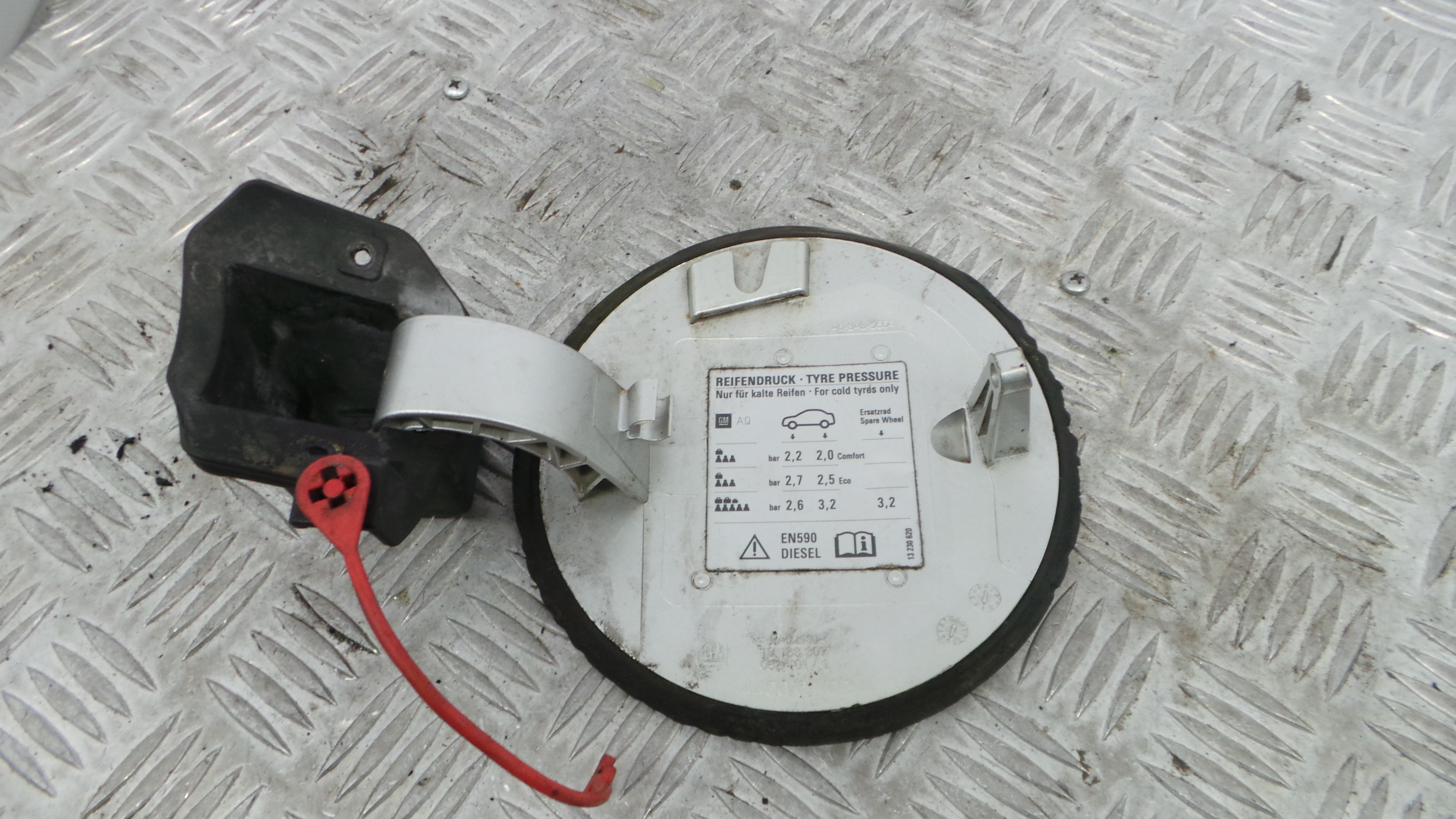 Tampão de Combustivel  13183307 - OPEL CORSA D (S07)-36619501