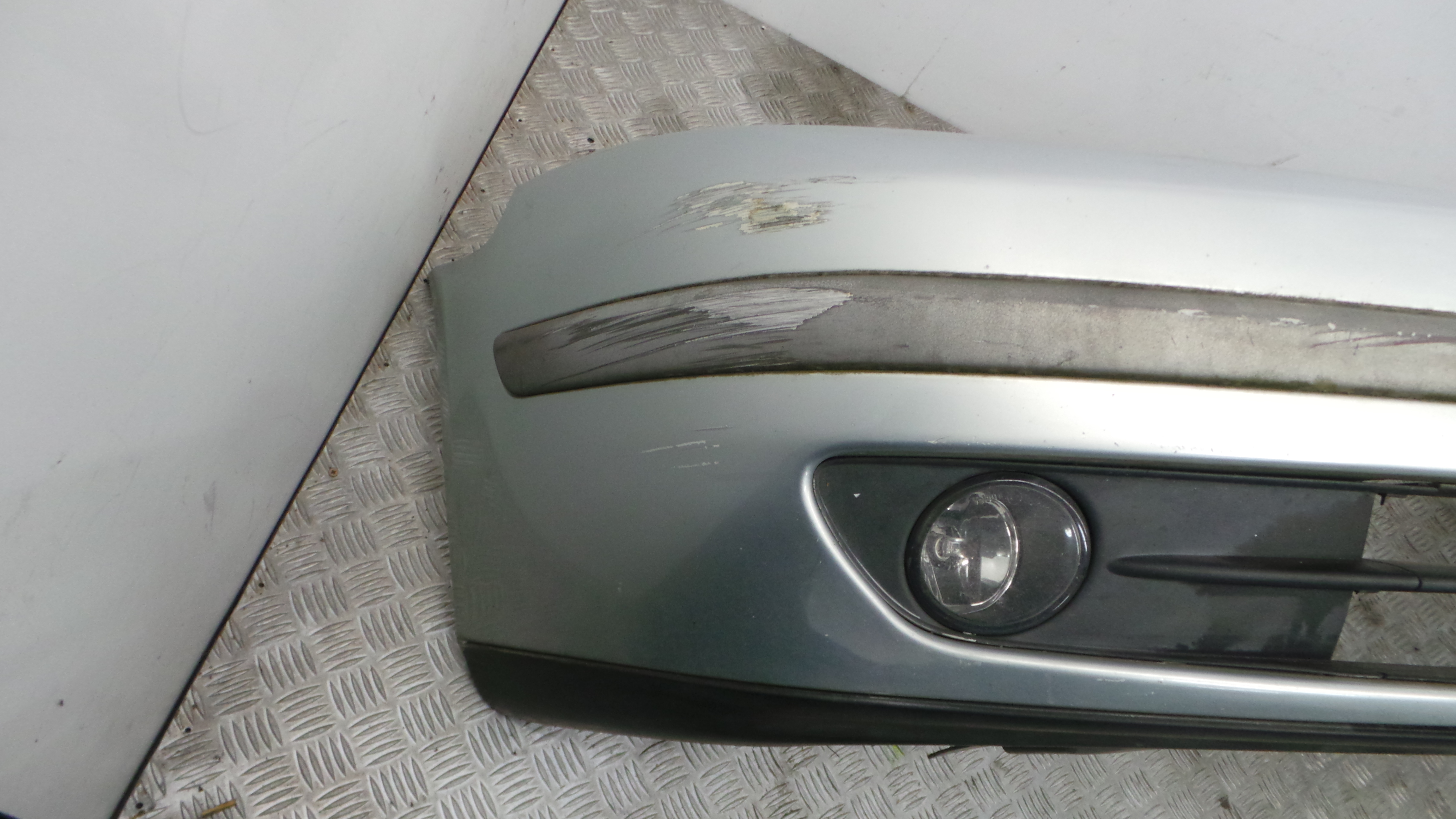 Para Choques Frente 8200008270 - RENAULT LAGUNA II (BG0/1_)-36621479