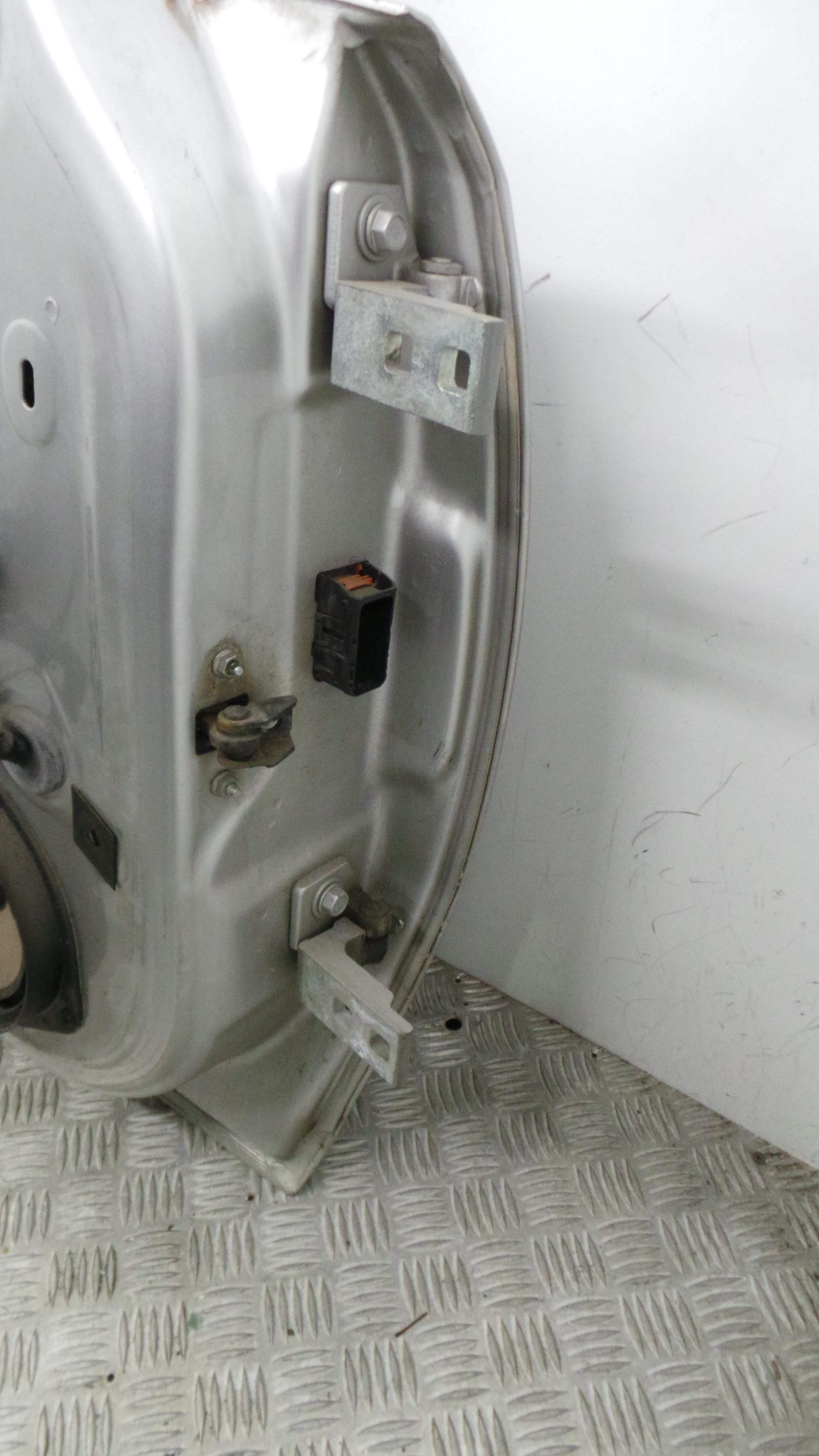 Porta Frente Esq 93189328 - OPEL CORSA D (S07)-36621495