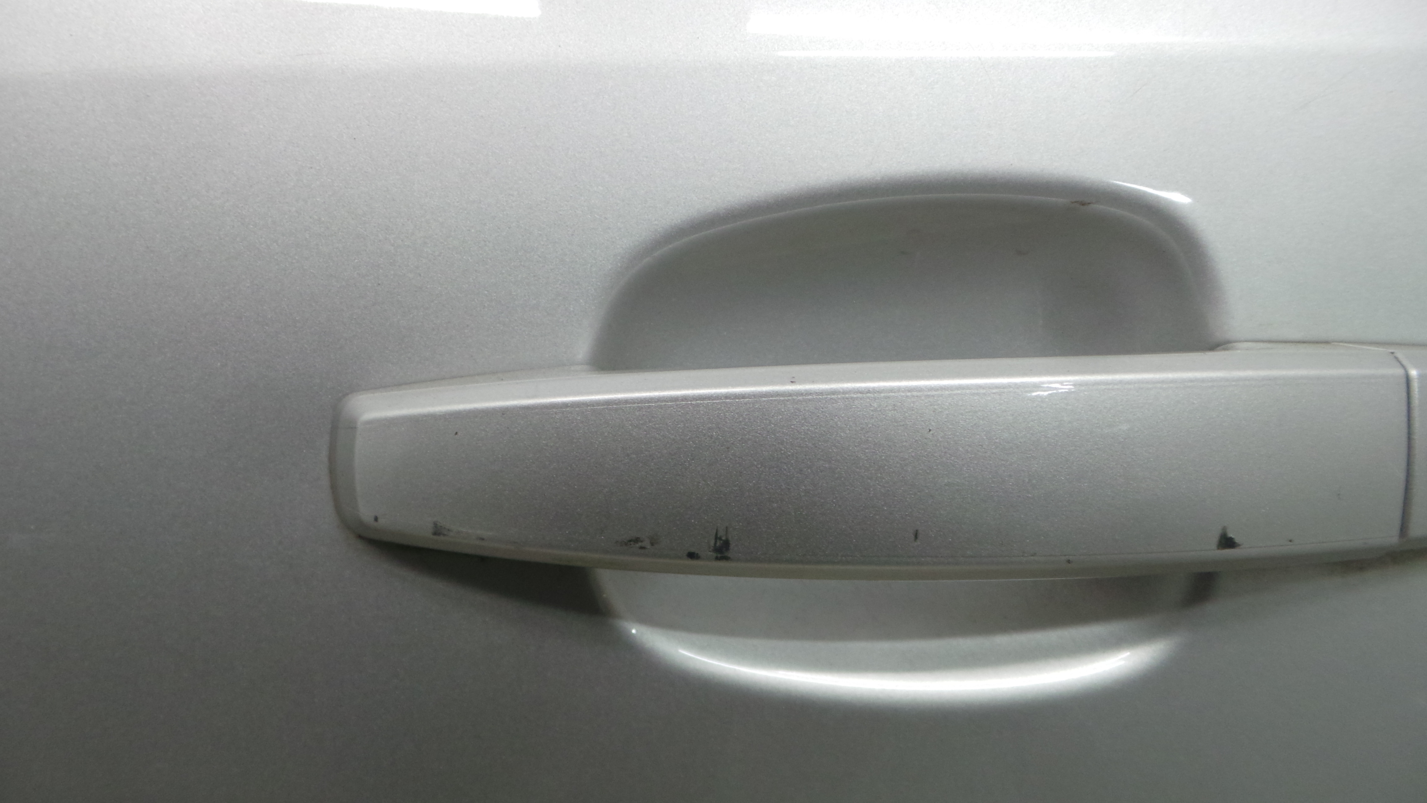 Puxador Exterior Frente Esquerdo 13255661 - OPEL CORSA D (S07)-36621501