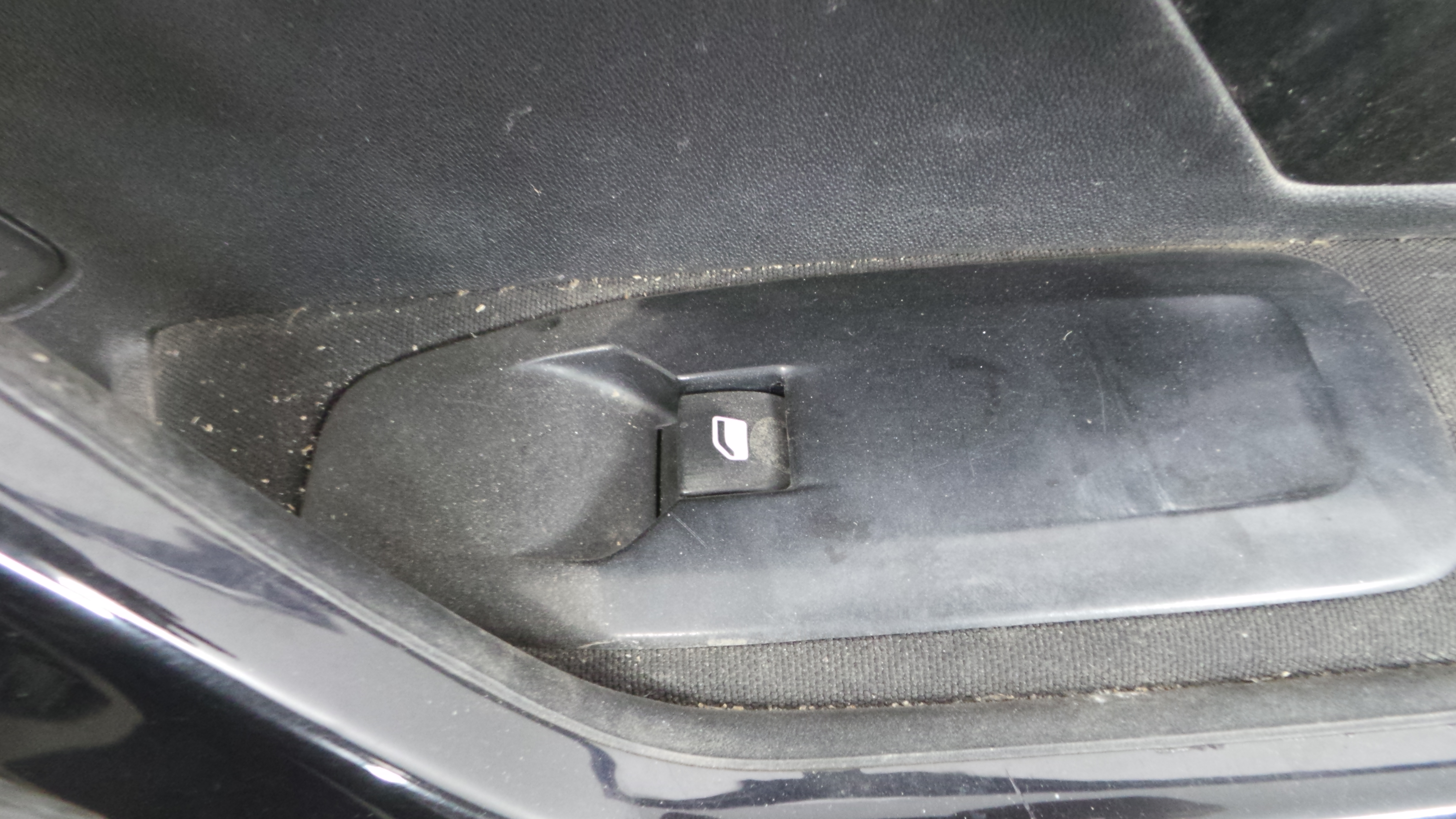 Interruptor / Comando Elevador Vidro Frente Dto - PEUGEOT 208 I (CA_, CC_)-36621518 Interruptor / Comando Elevador Vidro Frente Dto - PEUGEOT 208 I (CA_, CC_)-36621518