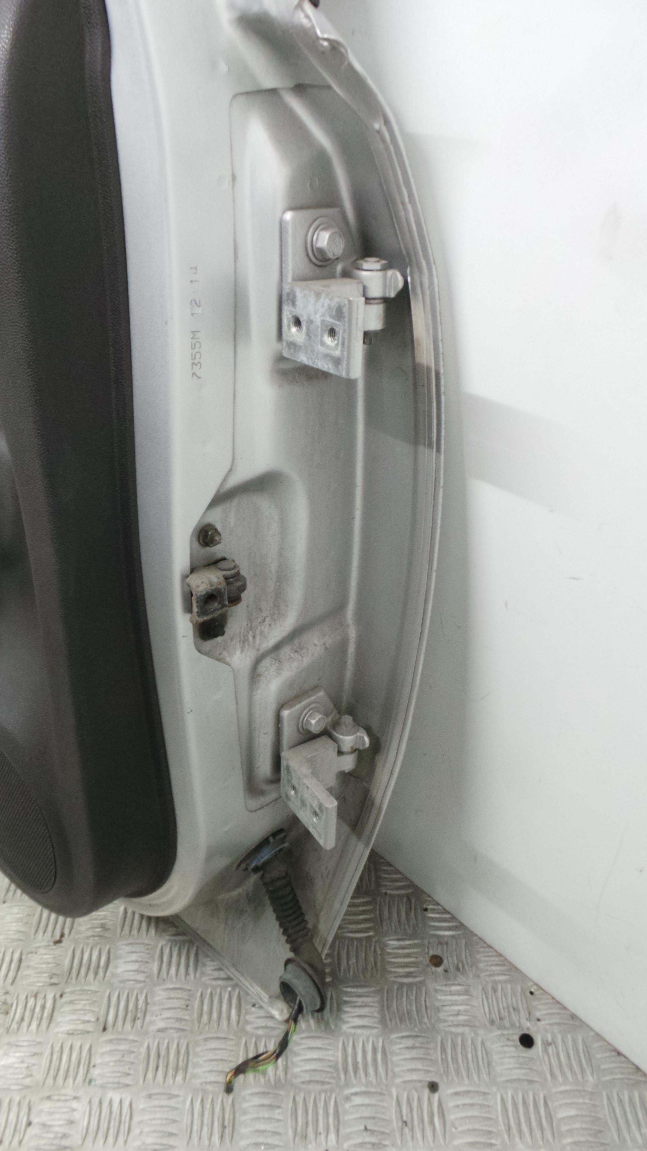 Porta Trás Esq 93189342 - OPEL CORSA D (S07)-36621521