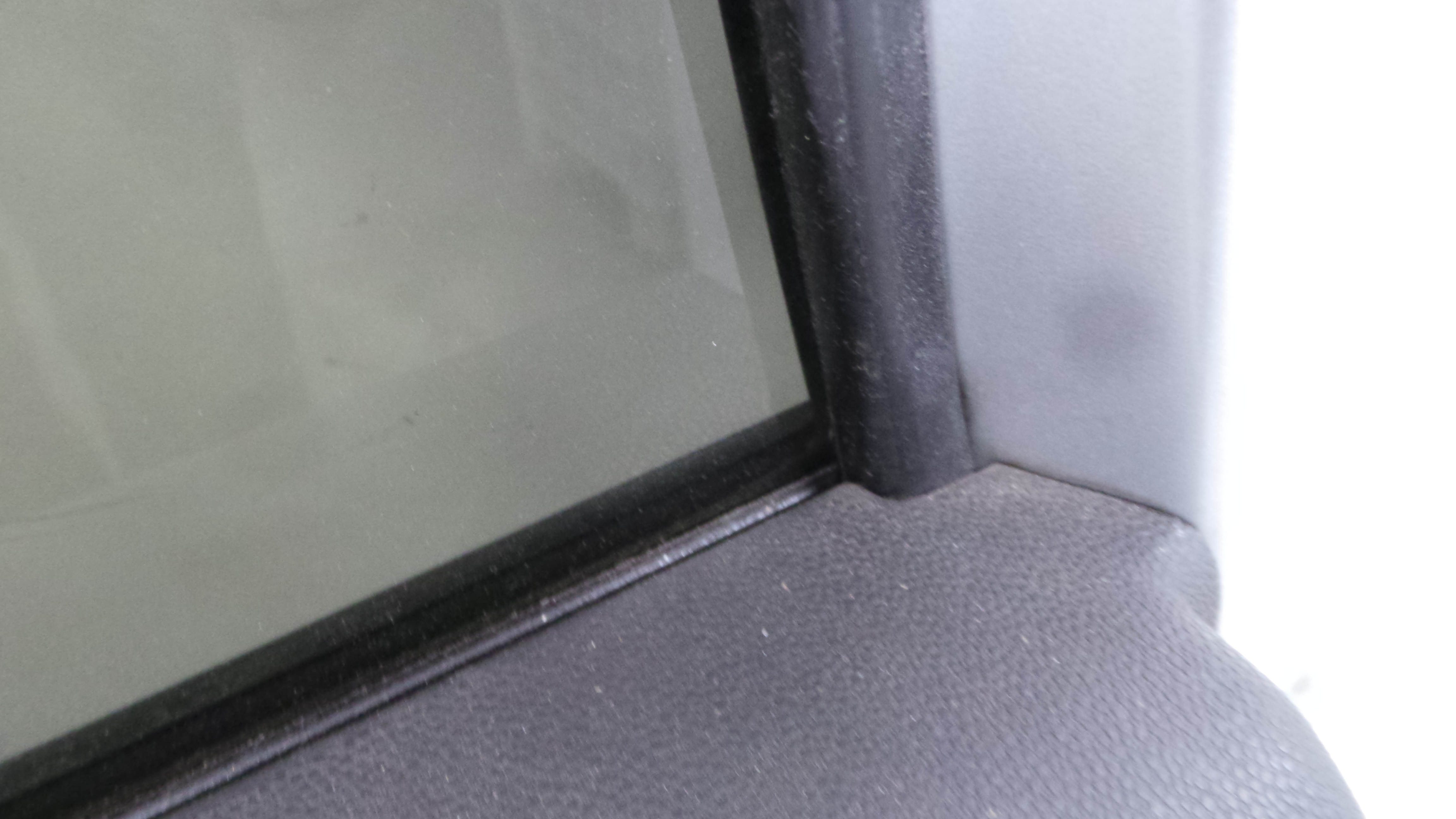 Elevador Trás Esq 13188503 - OPEL CORSA D (S07)-36621529
