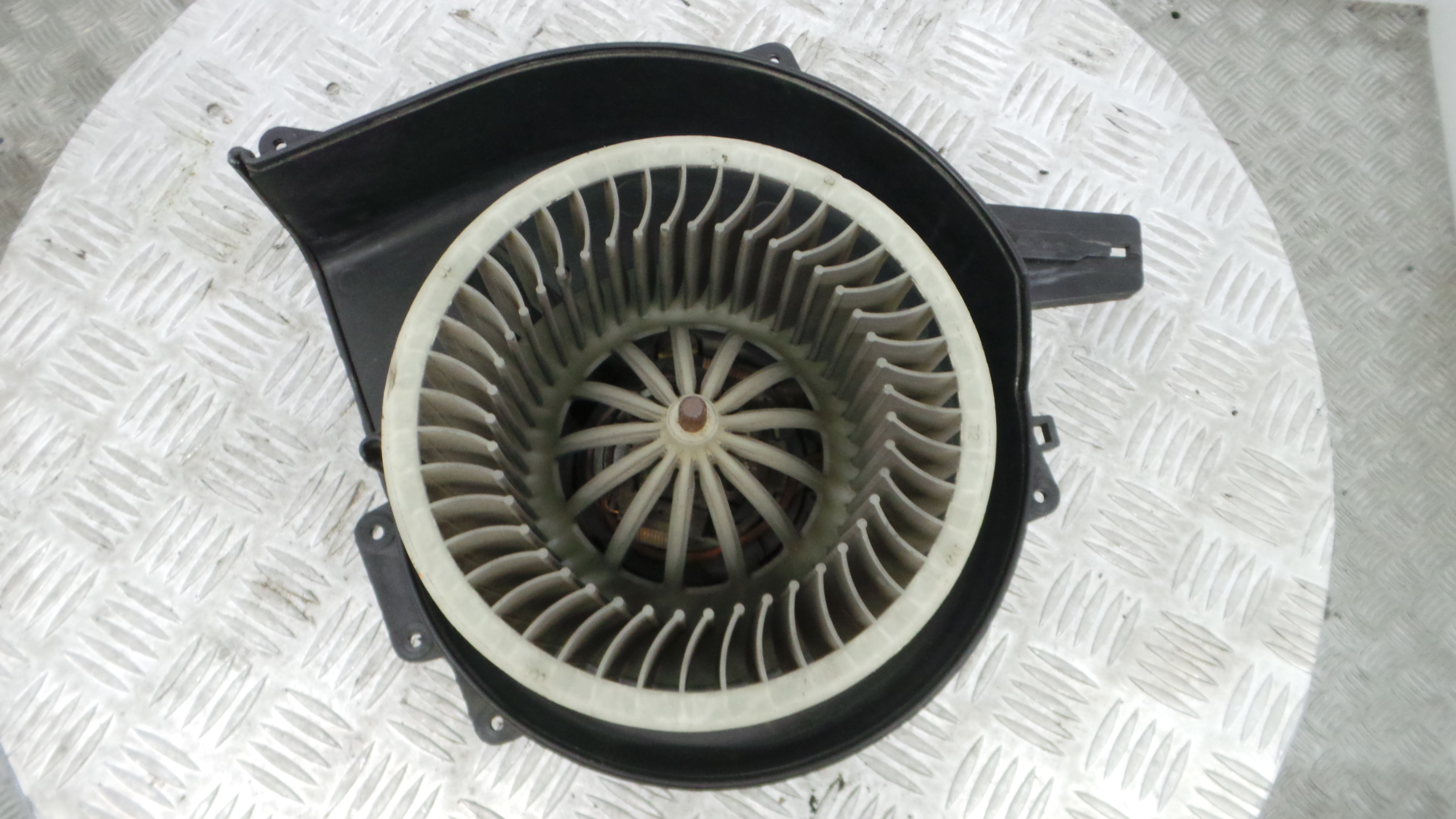 Motor da Chauffage / Motor de Sofagem 6Q1819015C - VW POLO (6N2)-36622705