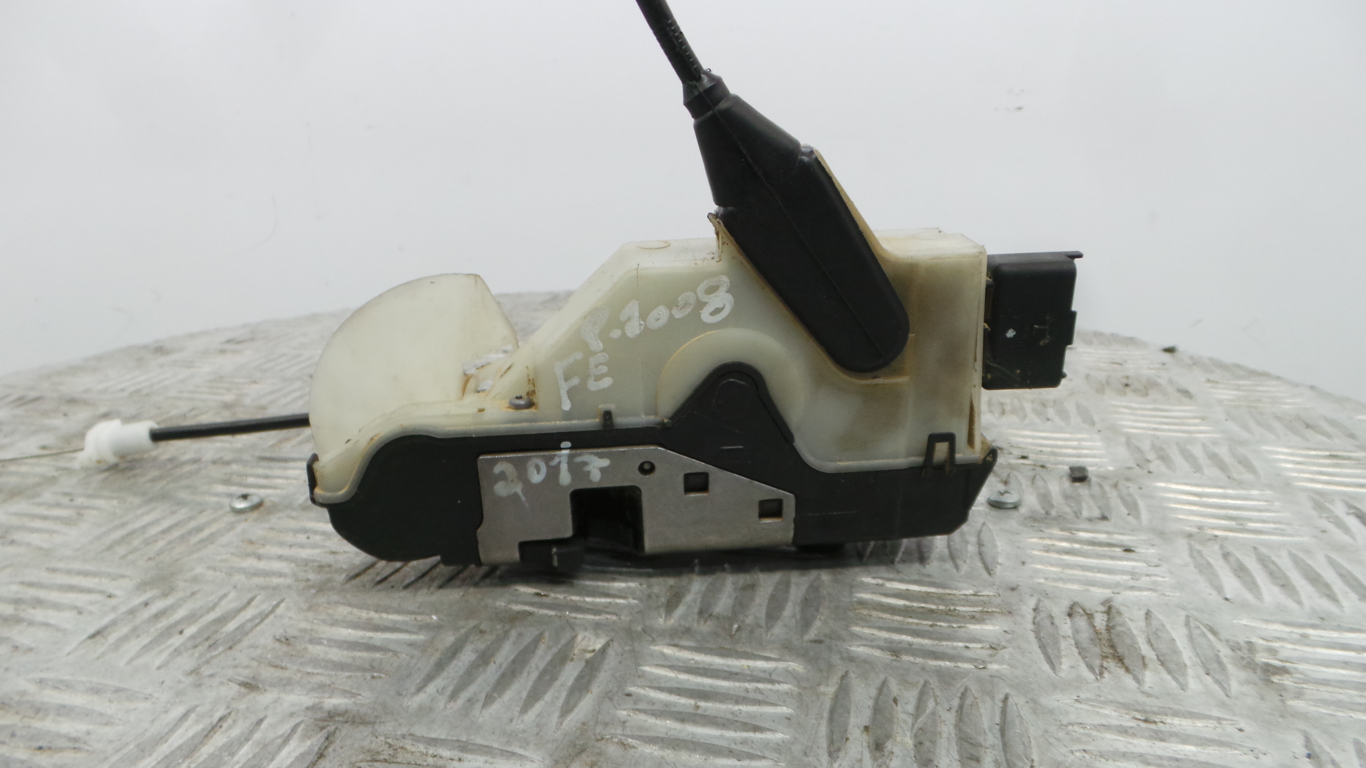 Fecho da Porta Frente Esq 9812500880 - PEUGEOT 2008 I (CU_)-36622884